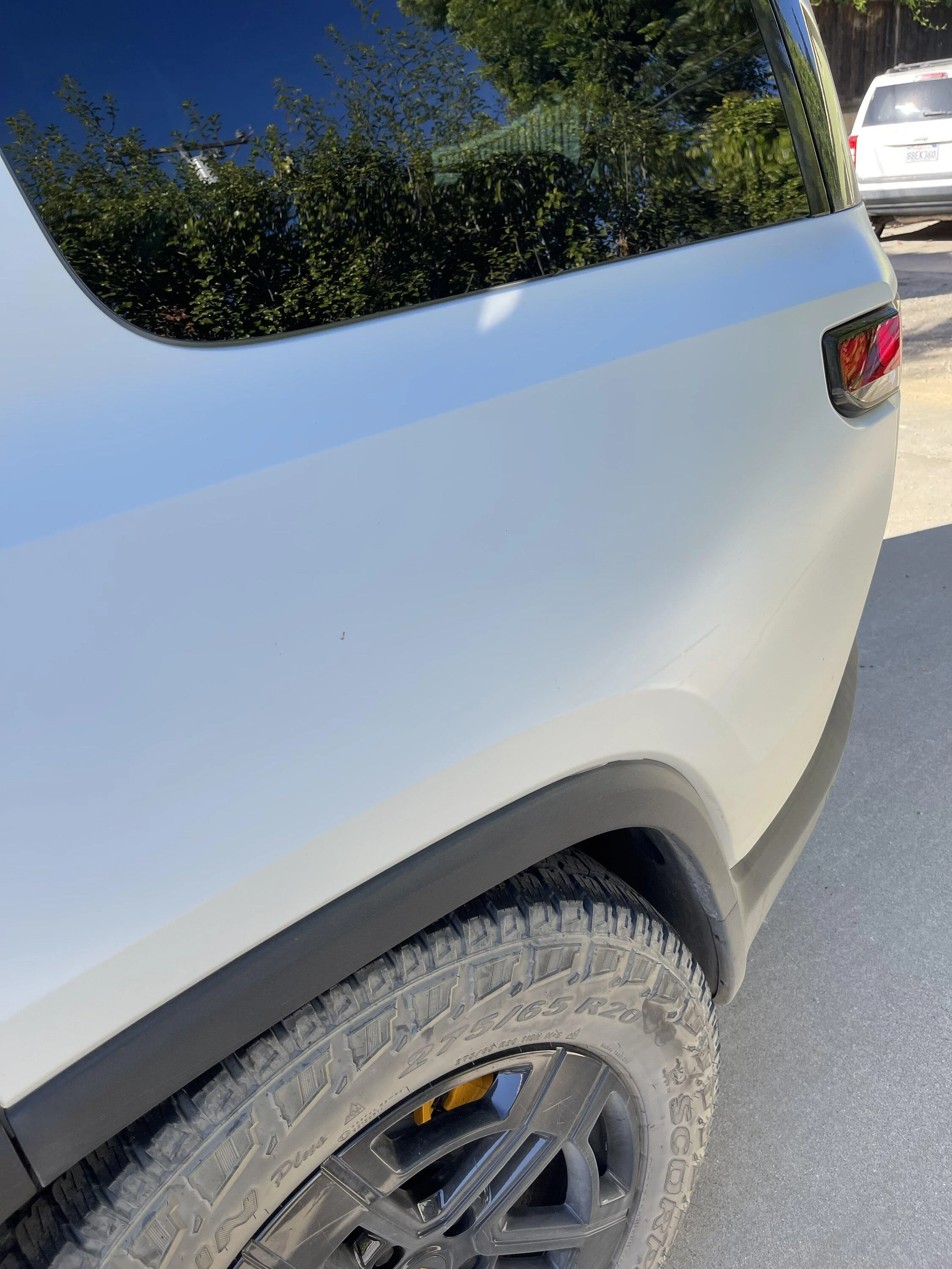 Rivian R1T R1S Rivian R1S (Glacier White) in Stealth Matte wrap, ceramic coating & ceramic tint, chrome delete, de-lettered IMG_6668