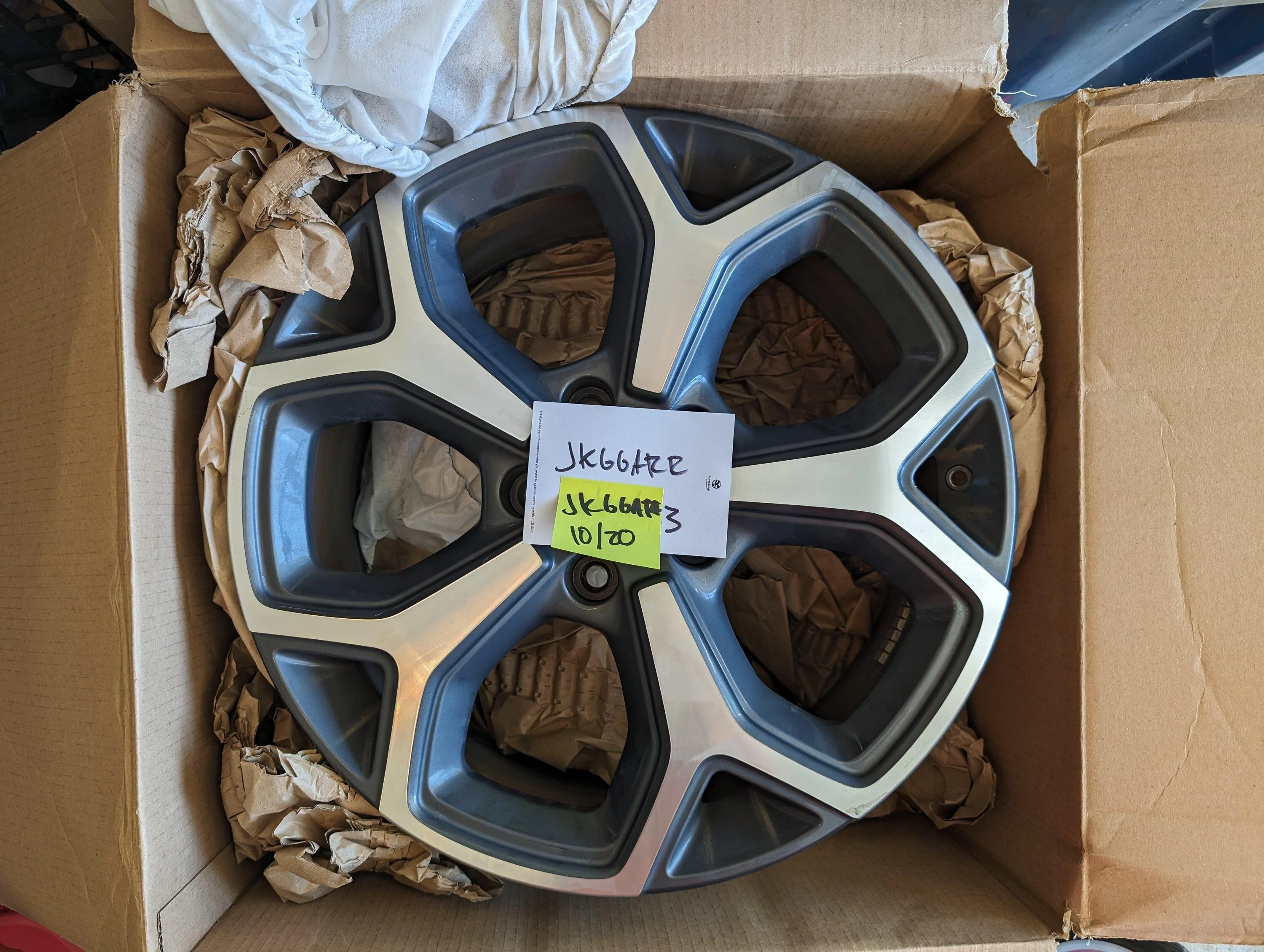 Rivian R1T R1S WTS Four 21" Wheels Only $500 (North Houston) PXL_20231020_172515578