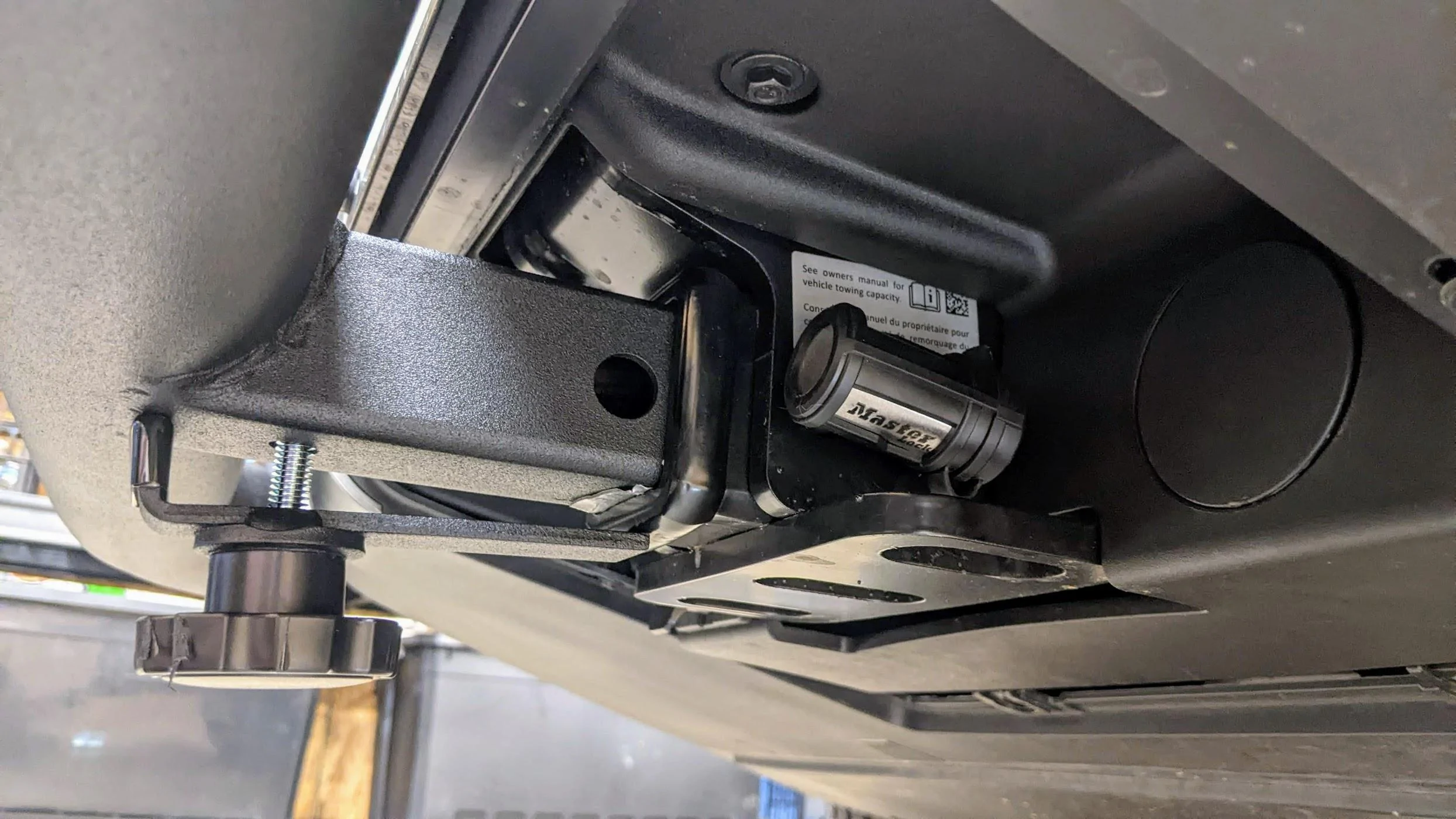 Rivian R1T R1S Go Rhino Universal Hitch Step for 2" Receivers (accessory) installed review & photos 1697908539365