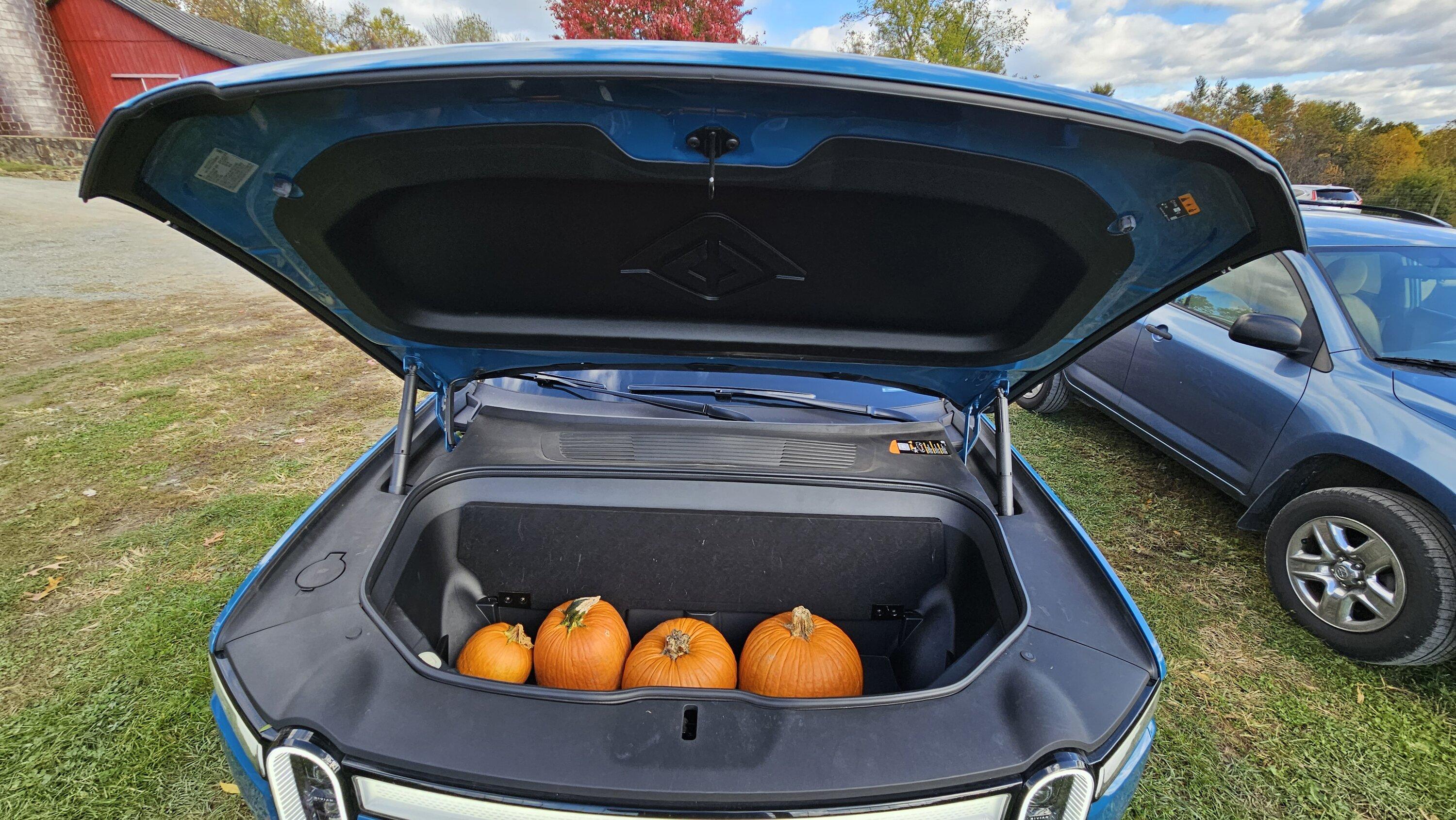 Rivian R1T R1S Rolled out to the pumpkin patch today 20231022_101426