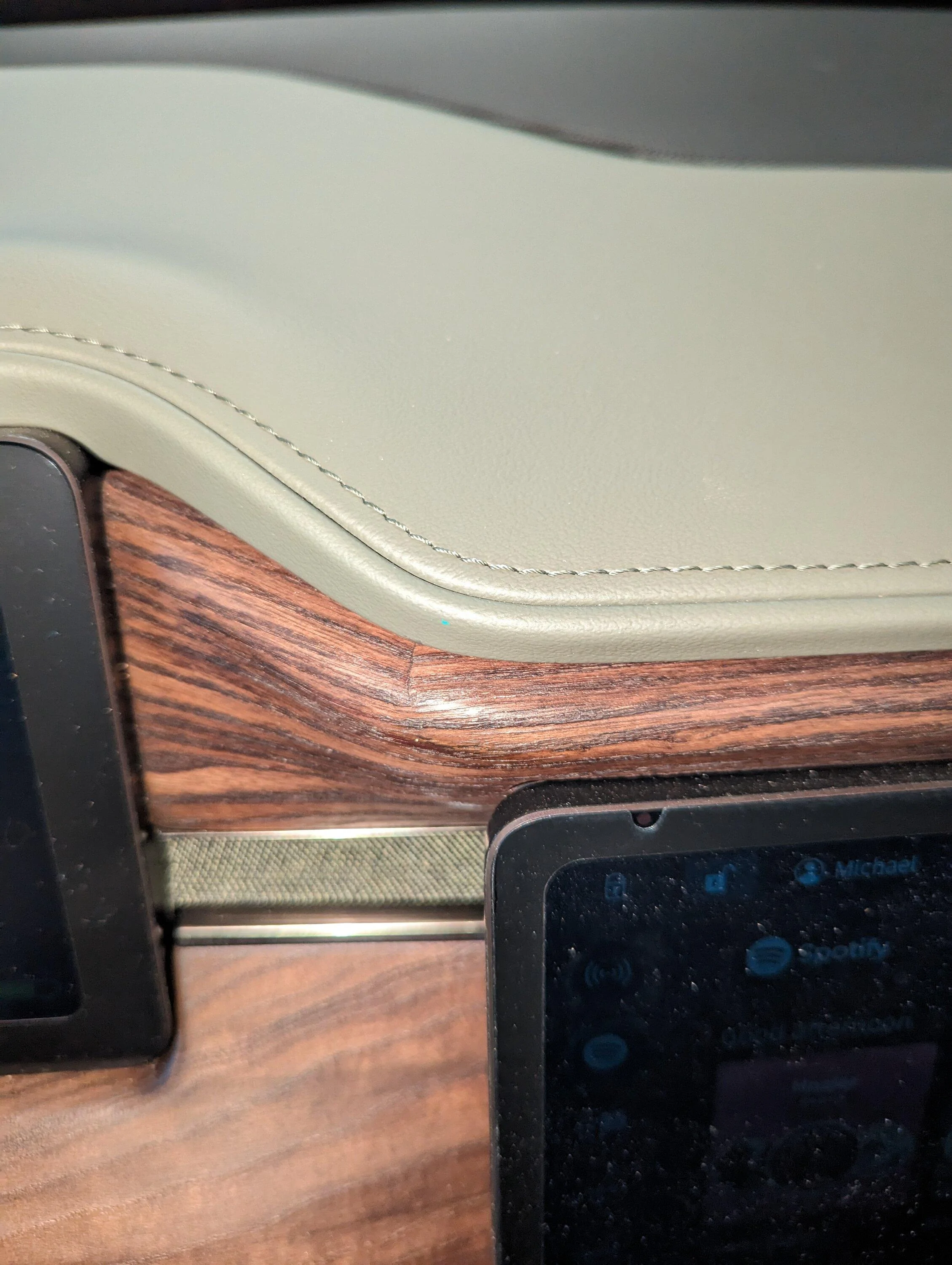 Rivian R1T R1S ATTN Forest Edge interior owners: does your dash look like this? PXL_20231025_212144841