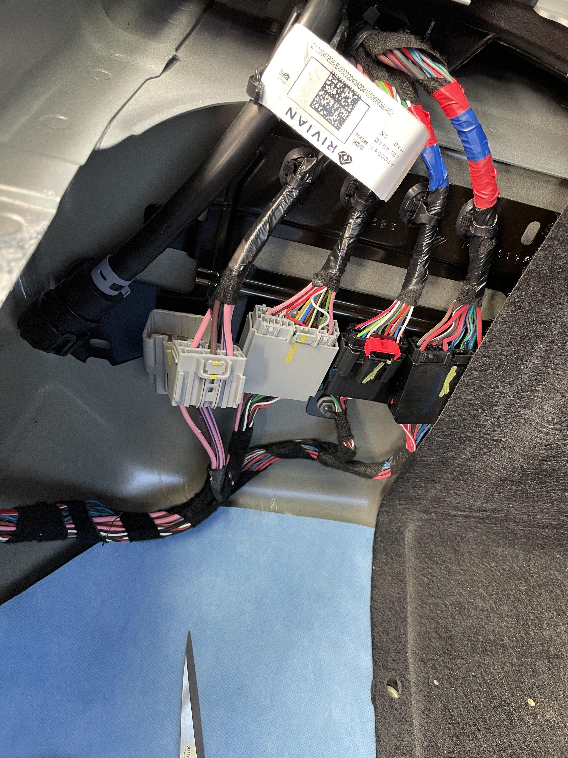 Rivian R1T R1S Upgraded the sub in R1S with aftermarket Alpine SWR-T10 Subwoofer IMG_3302 (1).JPG