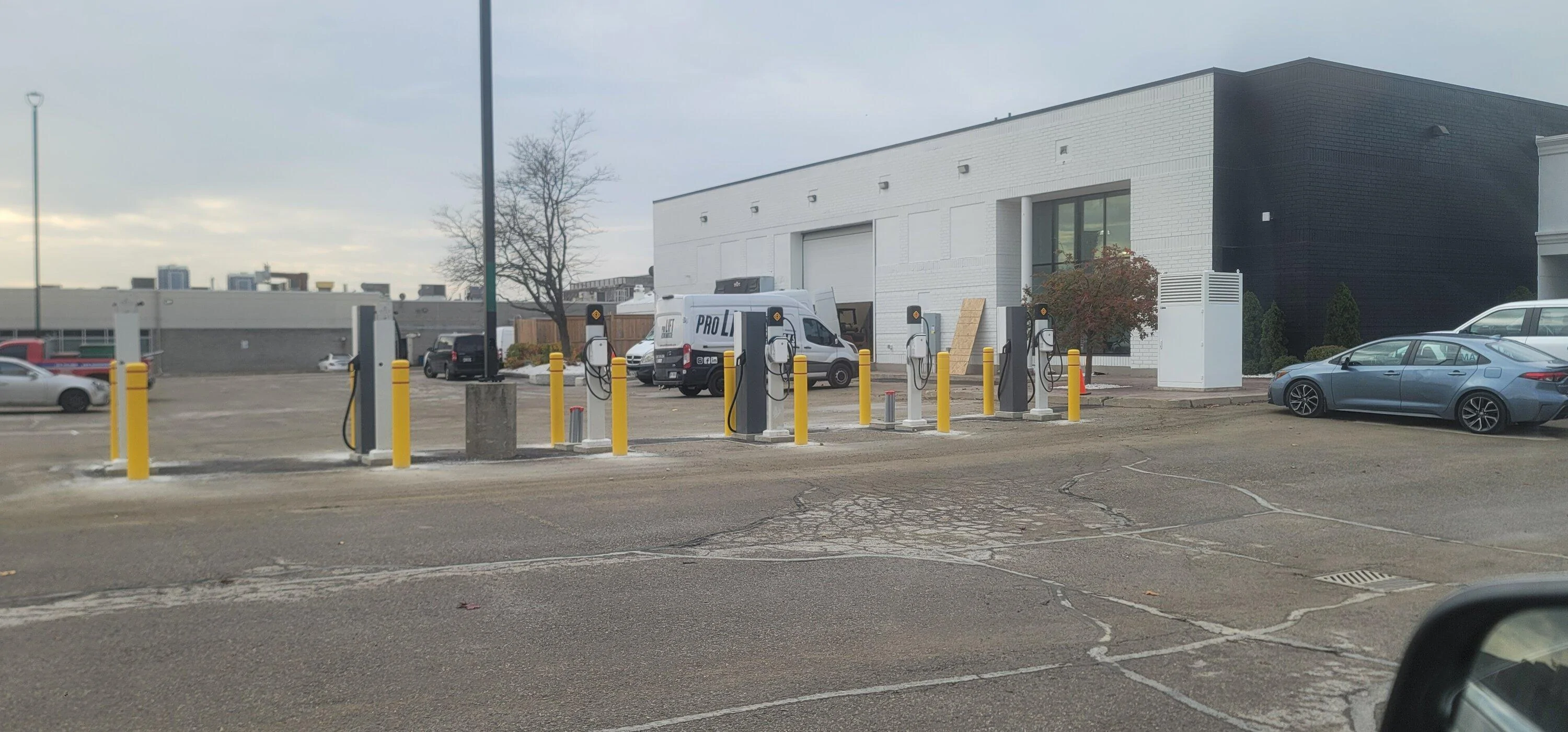 Rivian R1T R1S Ontario Service Centre Location 20231027_102410