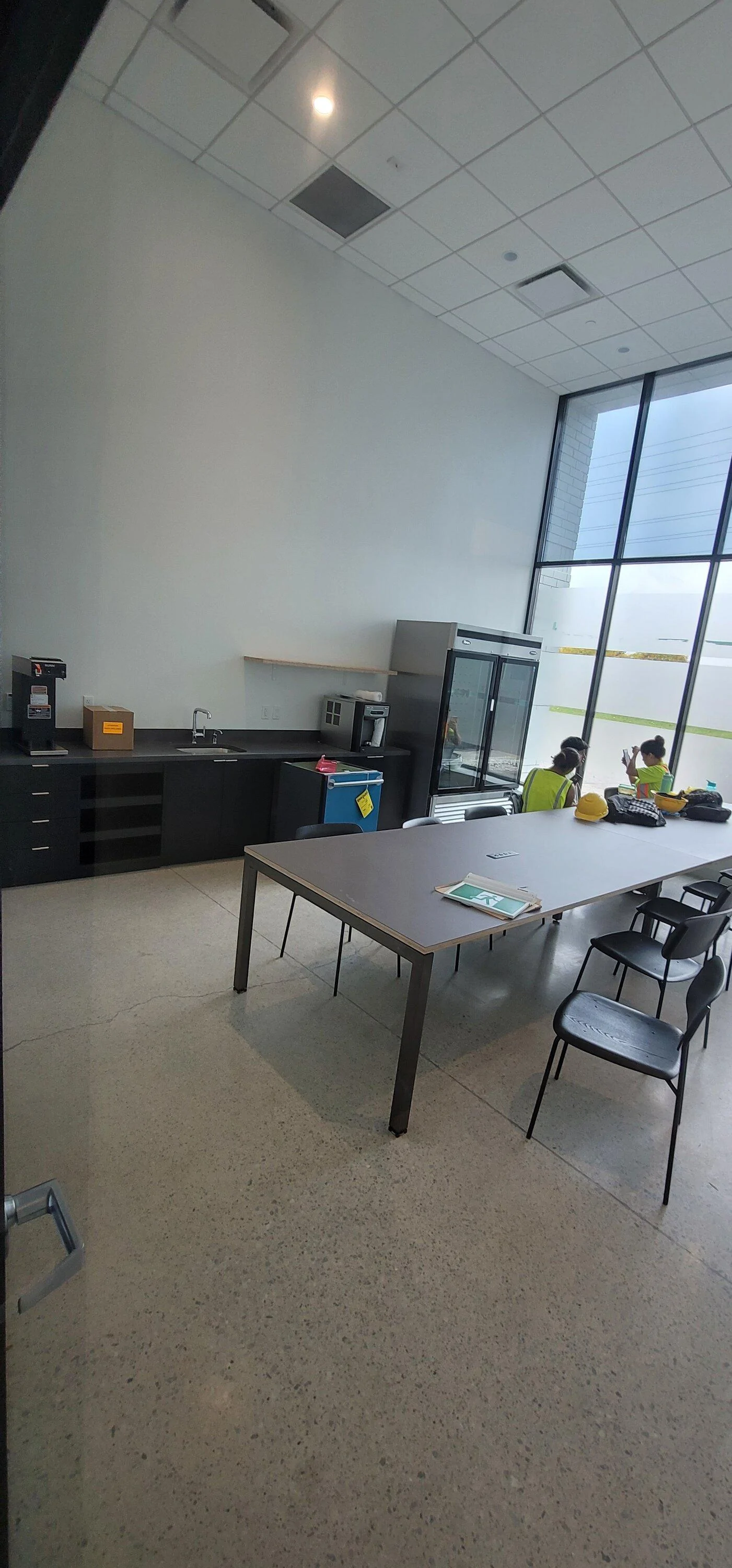 Rivian R1T R1S Ontario Service Centre Location 20231027_102925