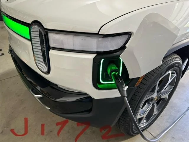 Rivian R1T R1S Tesla Universal Charger review (J1772 and NACS): Best available single charger r