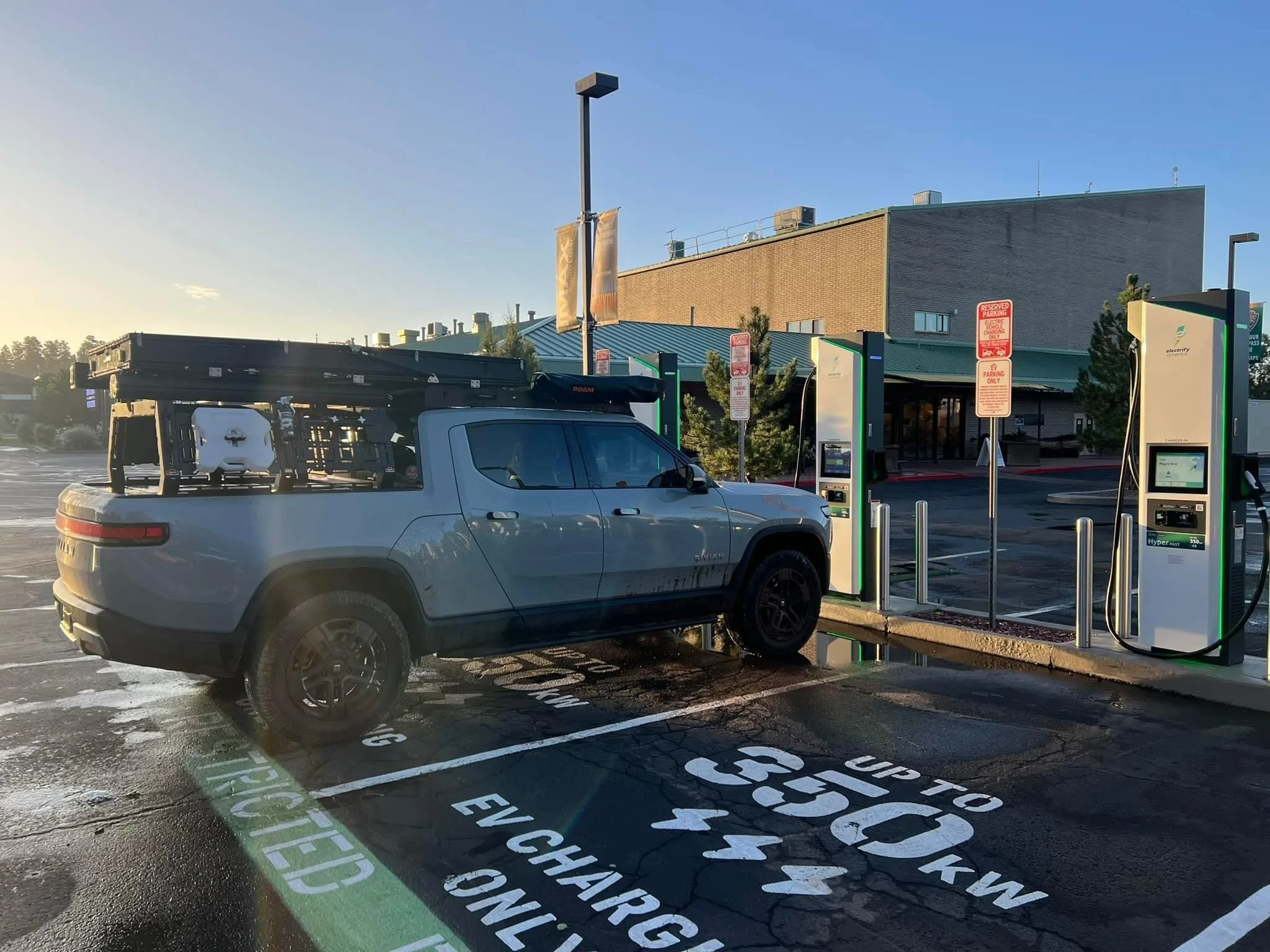 Rivian R1T R1S Overland Ruff Rax Bed rack R1T IMG_0204