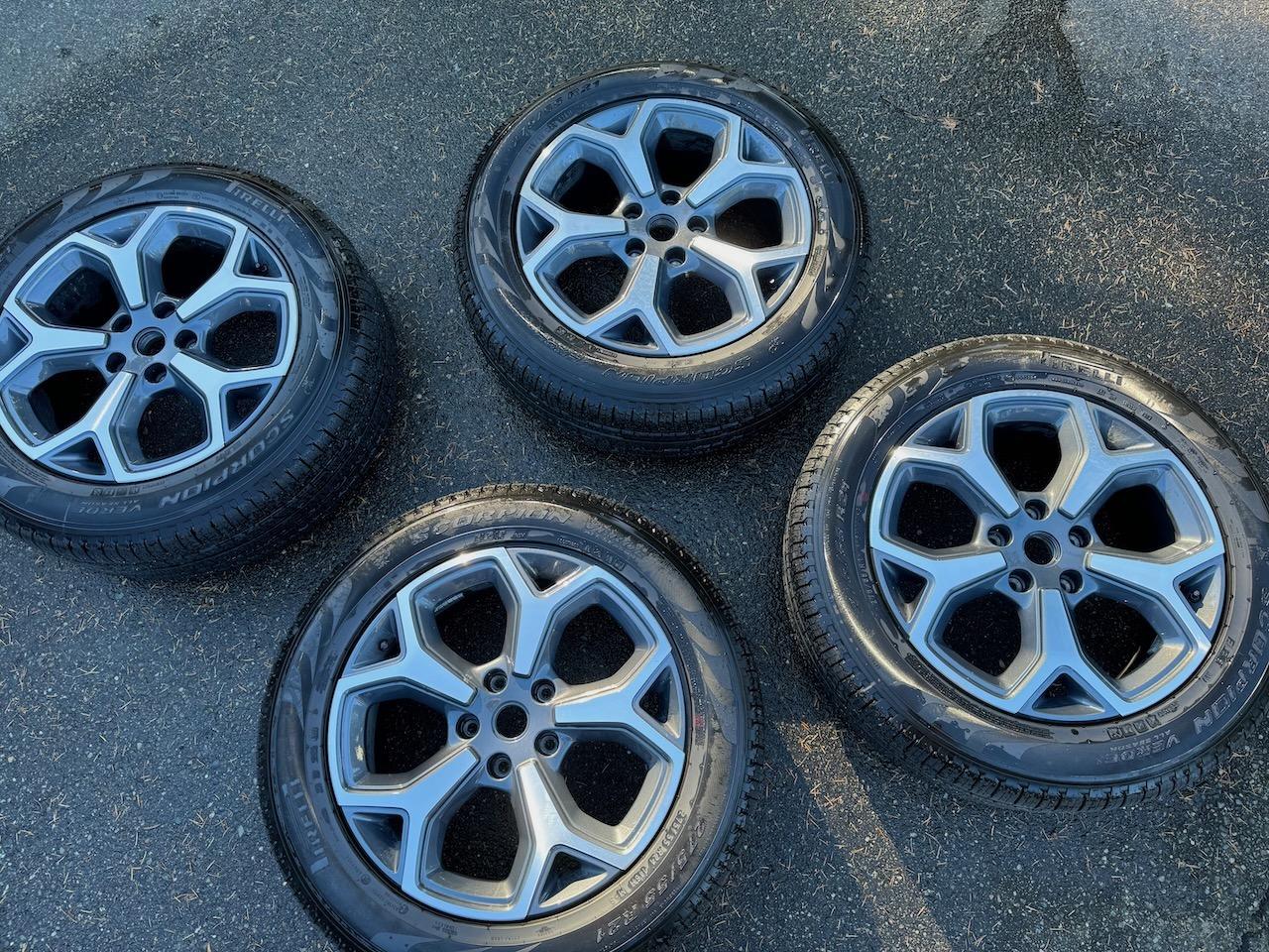 Rivian R1T R1S 21" wheels and tires - only 1600 miles IMG_1806