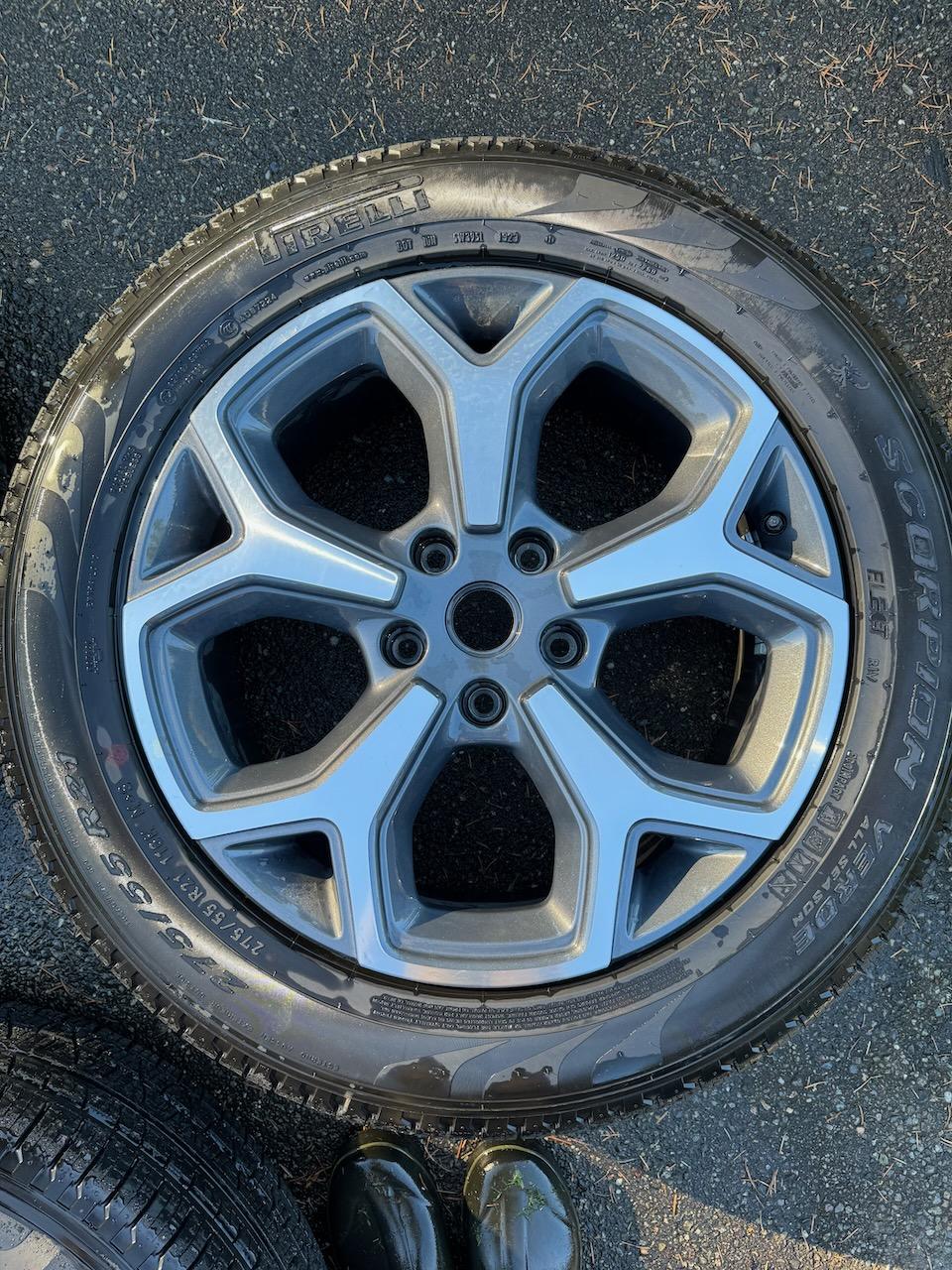 Rivian R1T R1S 21" wheels and tires - only 1600 miles IMG_1804