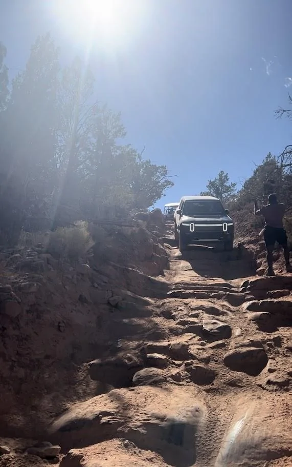Rivian R1T R1S AZ Rivians take over Sedona and Broken Arrow Trail IMG_7748