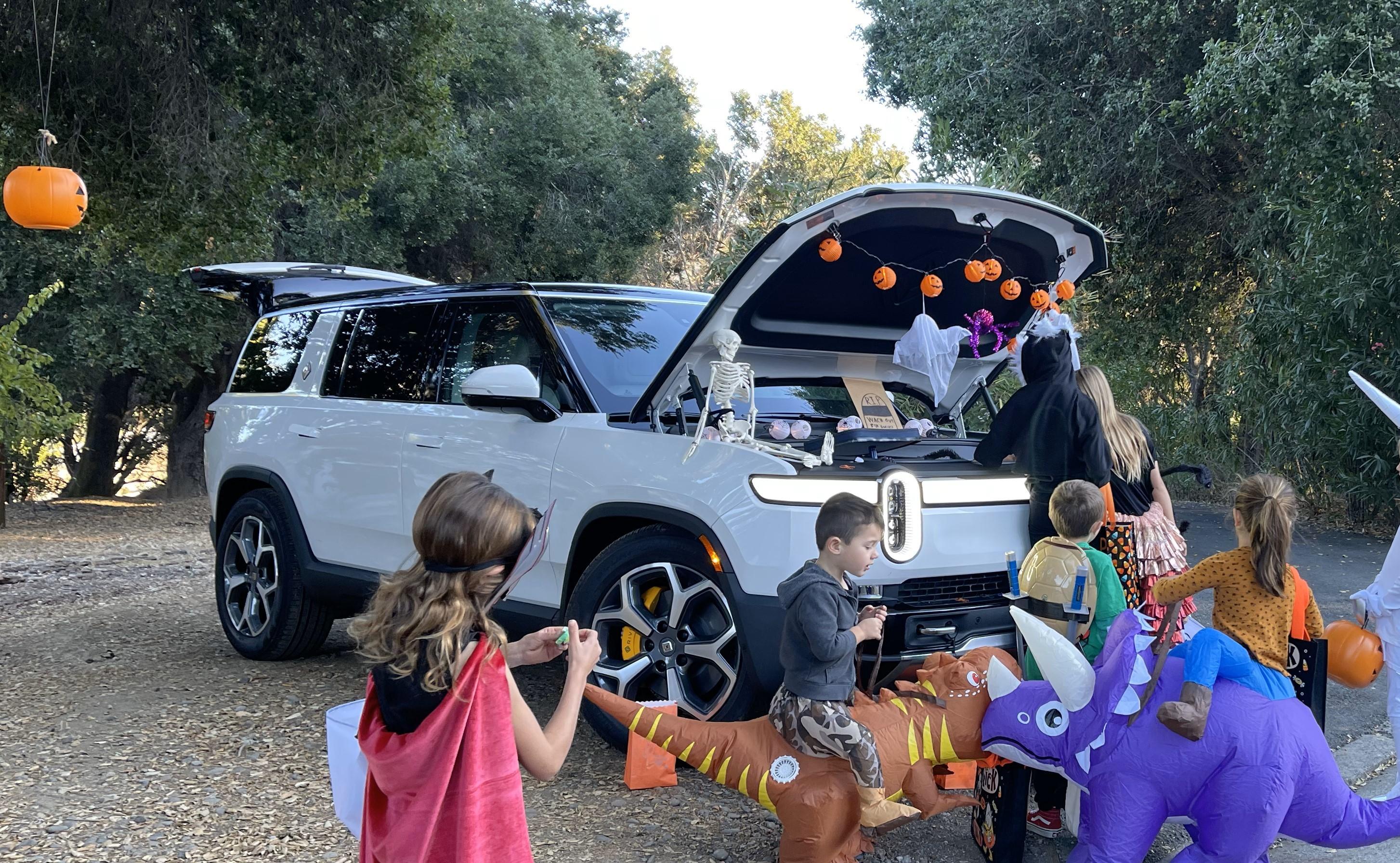 Rivian R1T R1S Frunk or Treat Frunk or Treat4