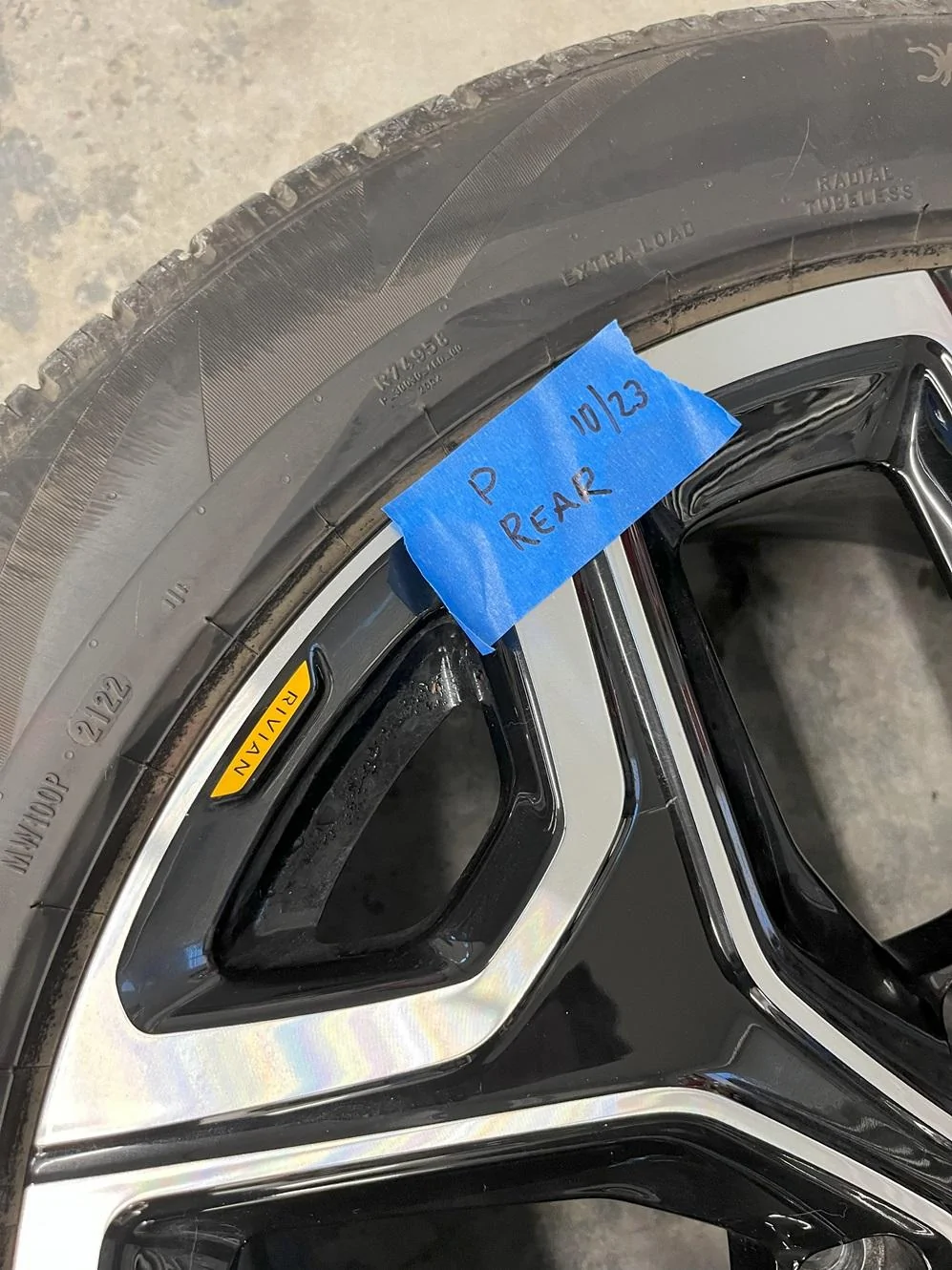 Rivian R1T R1S A less painful DIY wheel swap / tire rotate rivian_rotate4