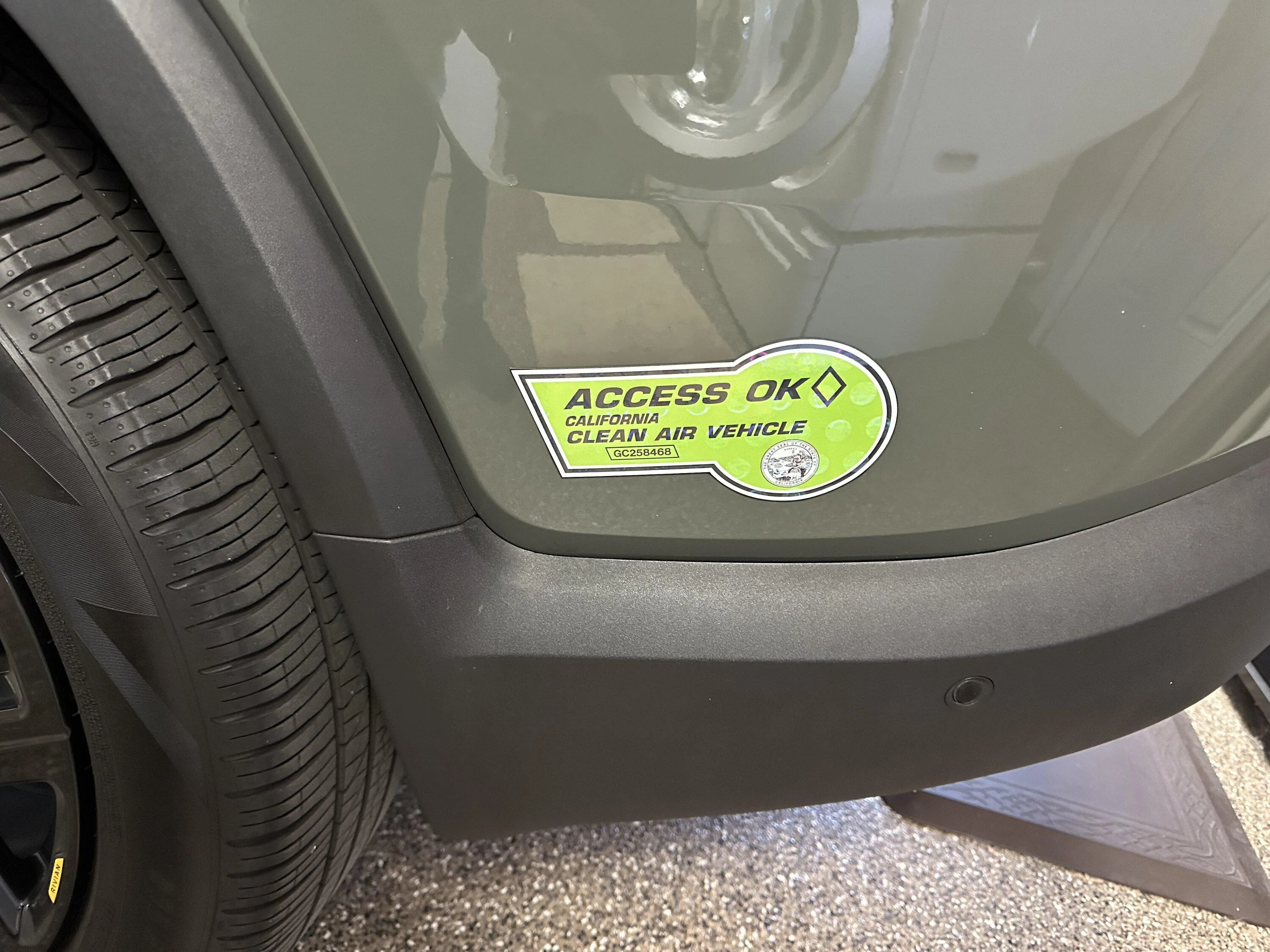 Rivian R1T R1S CA HOV - Clear PPF Clings IMG_9245