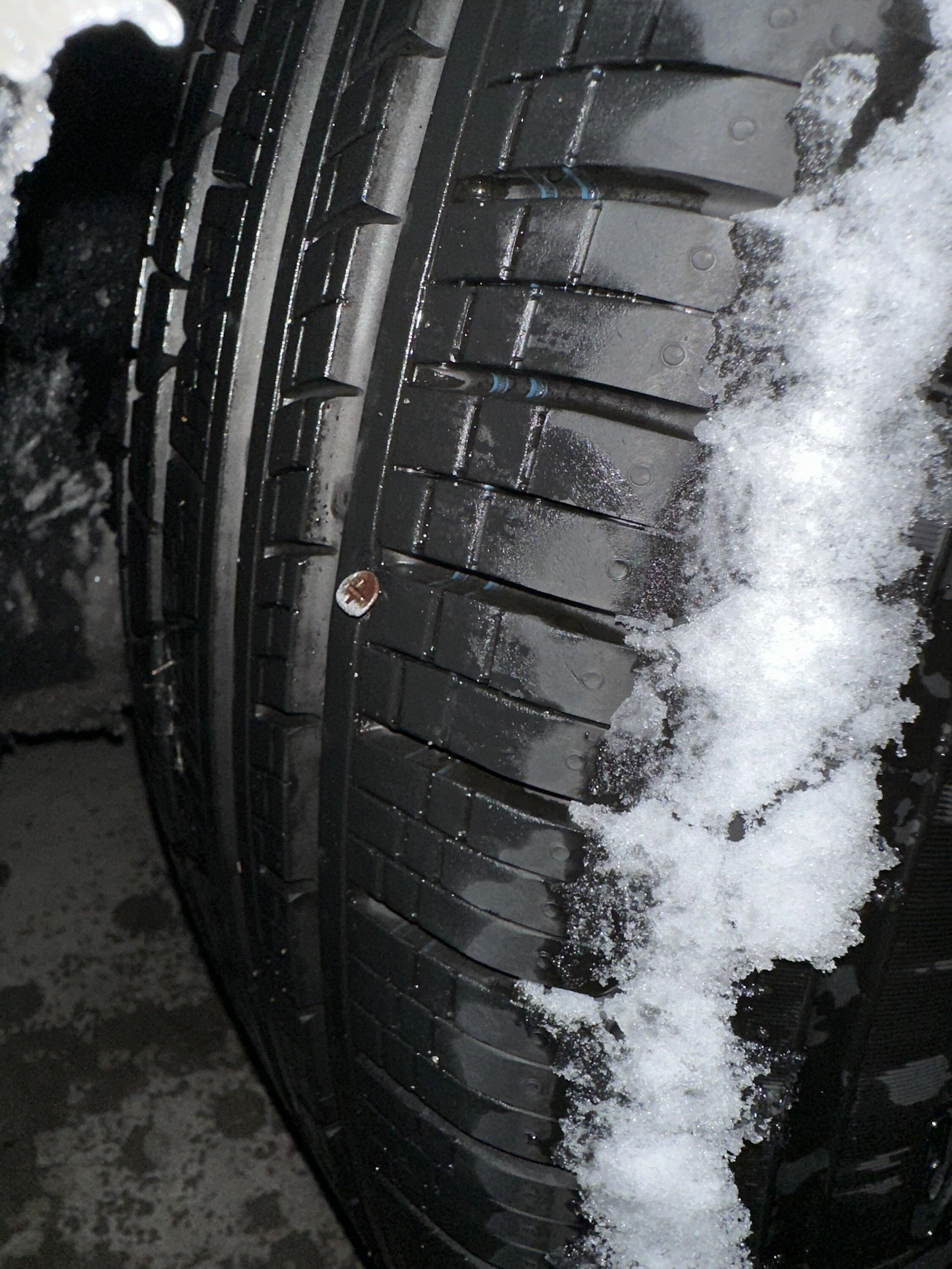 Rivian R1T R1S First winter drive that had 90% good thoughts that ended in maybe the 3rd worst outcome IMG_4199