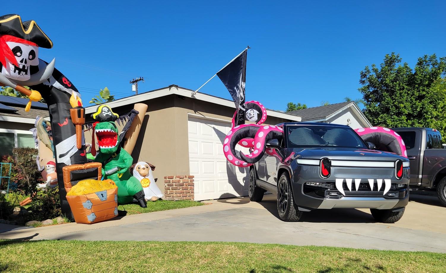 Rivian R1T R1S Happy Rivian Halloween!!!  Post your Rivian Halloween pics!! 20231031_151638