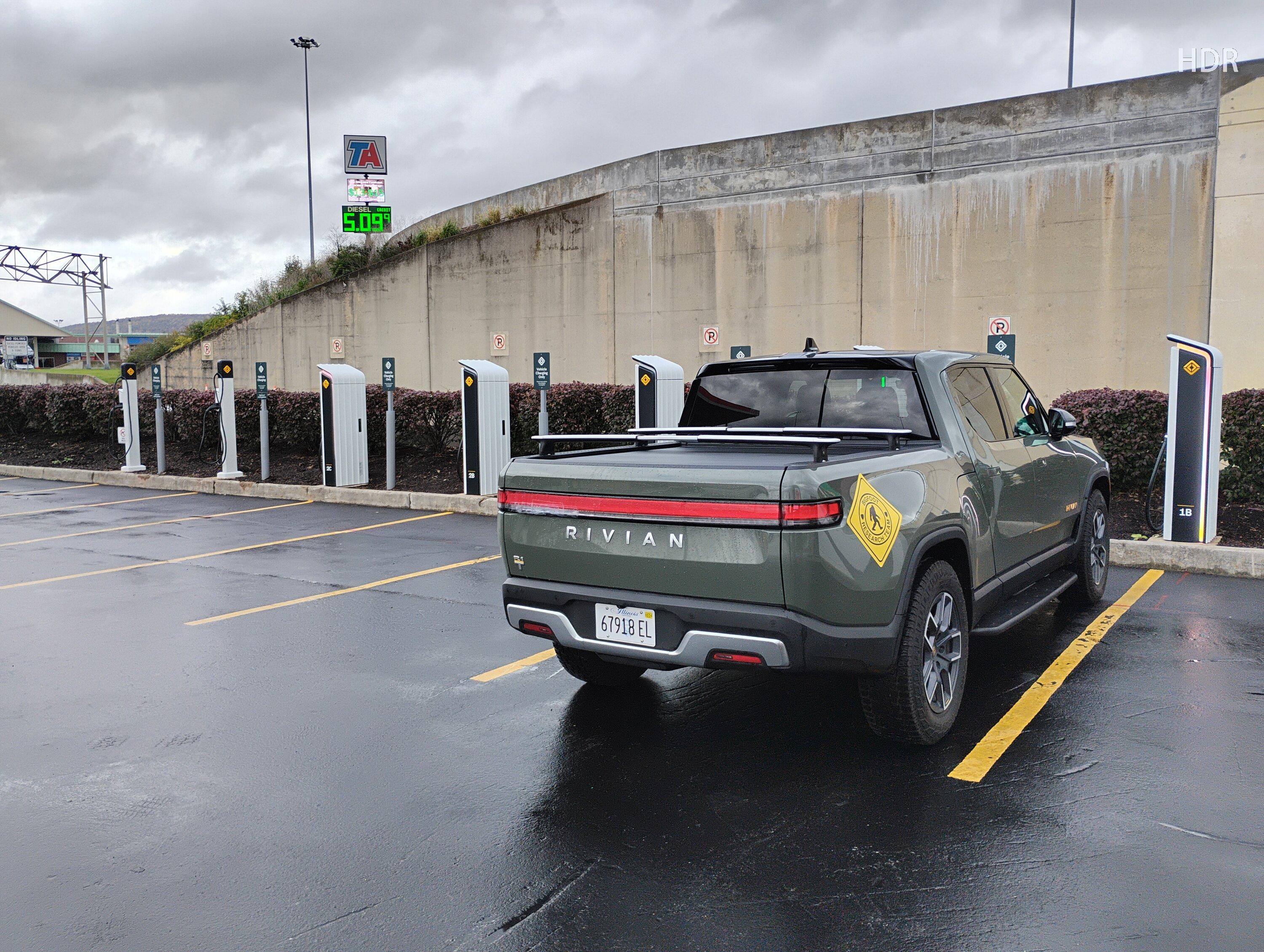 Rivian R1T R1S 2400 mile trip: Northern Illinois to Skyline Drive (Shenandoah Forest) to Blue Ridge Parkway to Frog Loop of Georgia Traverse to Nashville and Home IMG_20231021_093301076_HDR