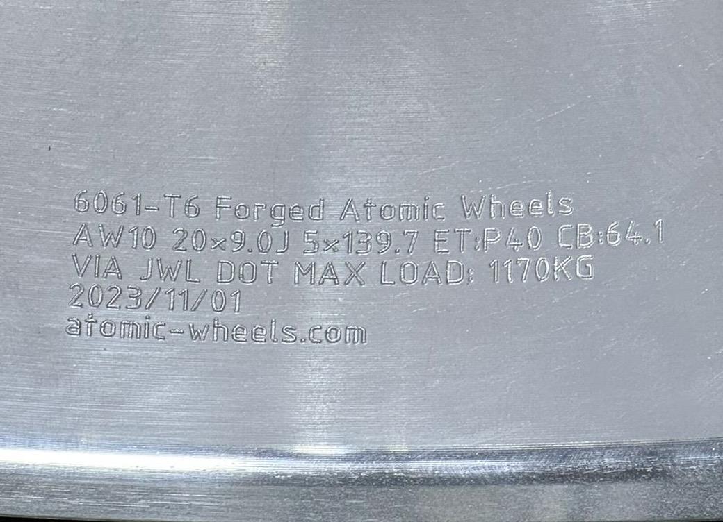 c53684dd-eaa1-4068-9677-a95a61dc32bf.jpg