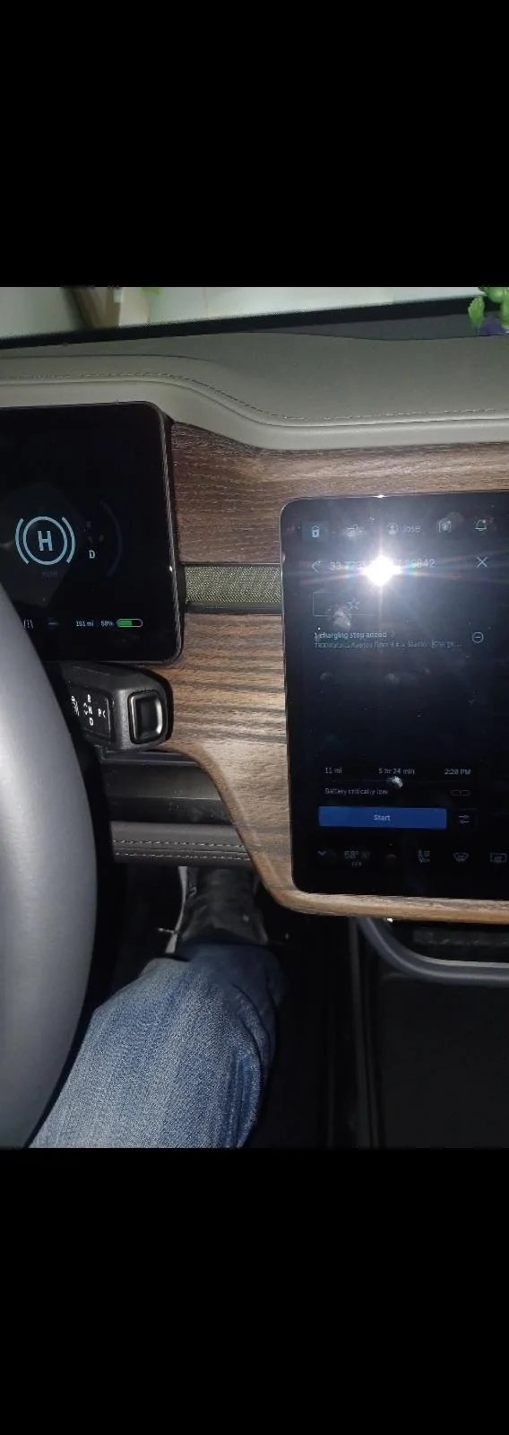 Rivian R1T R1S BATTERY CRITICALLY LOW alert Screenshot_20231102_185910_Gallery