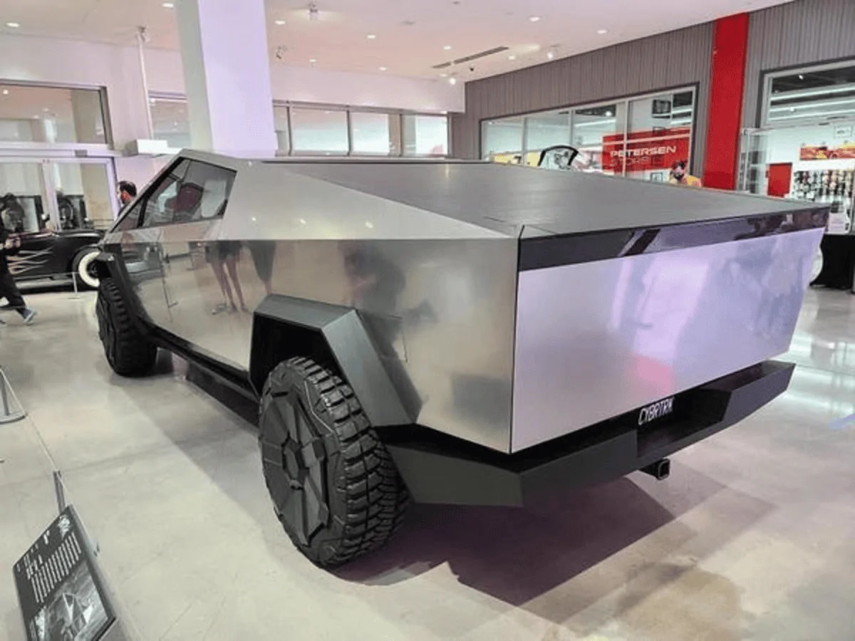 Rivian R1T R1S Is this a frunk for ants? 1699050820950