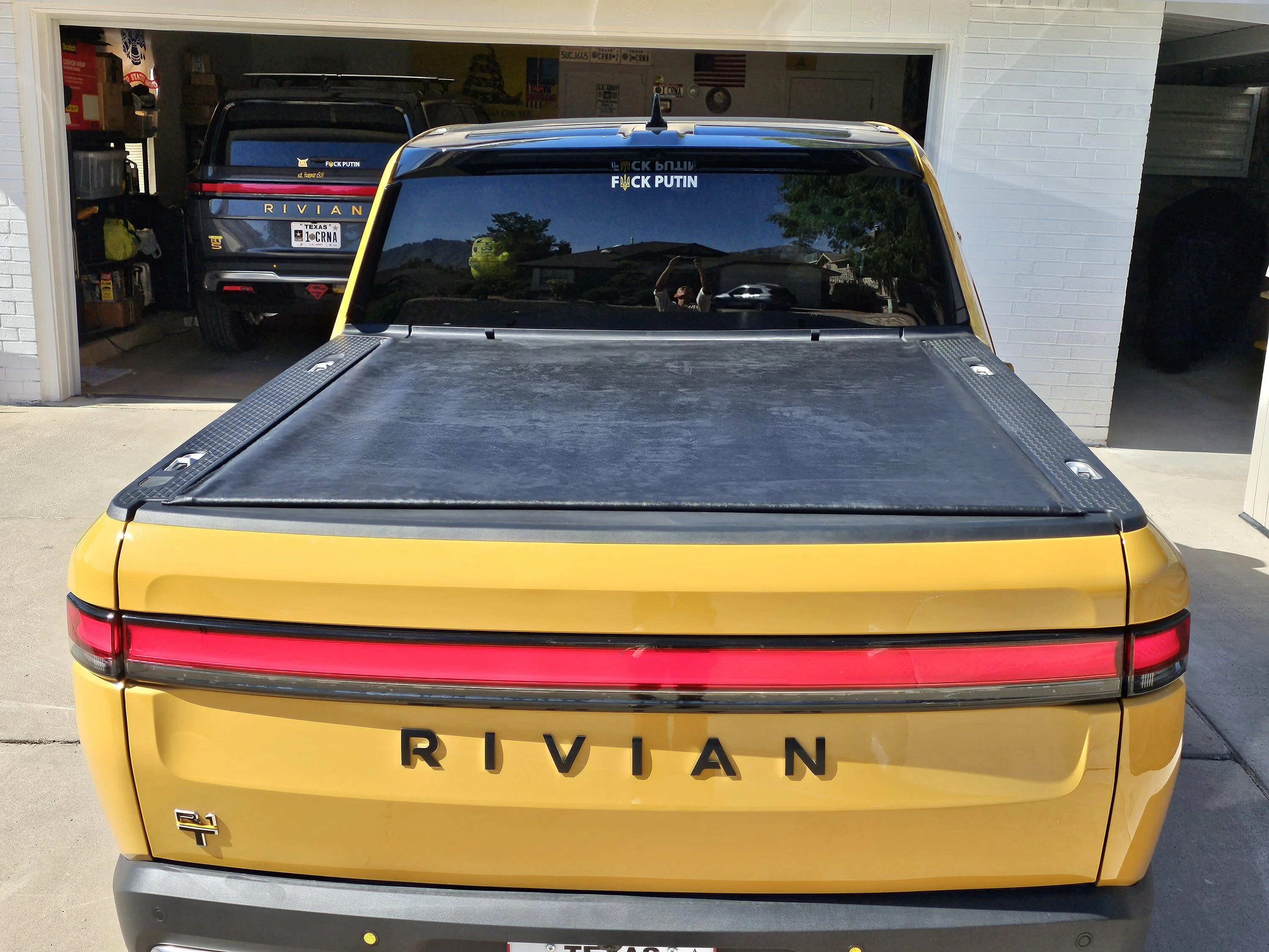 Rivian R1T R1S 11/3 Manual Tonneau Cover Update 20231104_121540