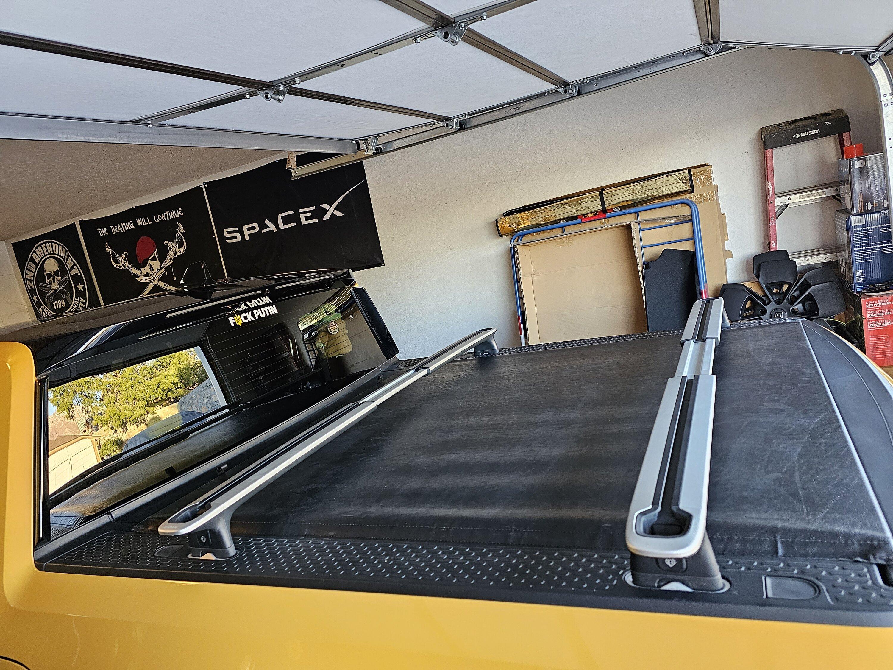 Rivian R1T R1S 11/3 Manual Tonneau Cover Update 20231104_173216