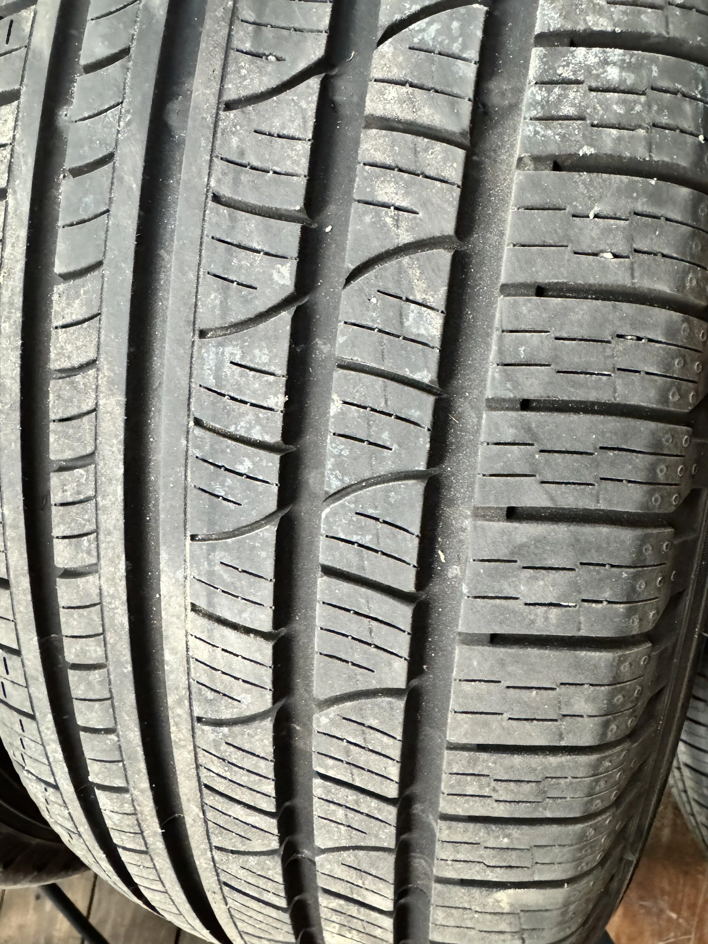Rivian R1T R1S R1T 21 inch tires and wheels IMG_0617