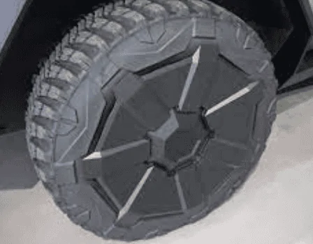 Rivian R1T R1S Is this a frunk for ants? 1699276416590