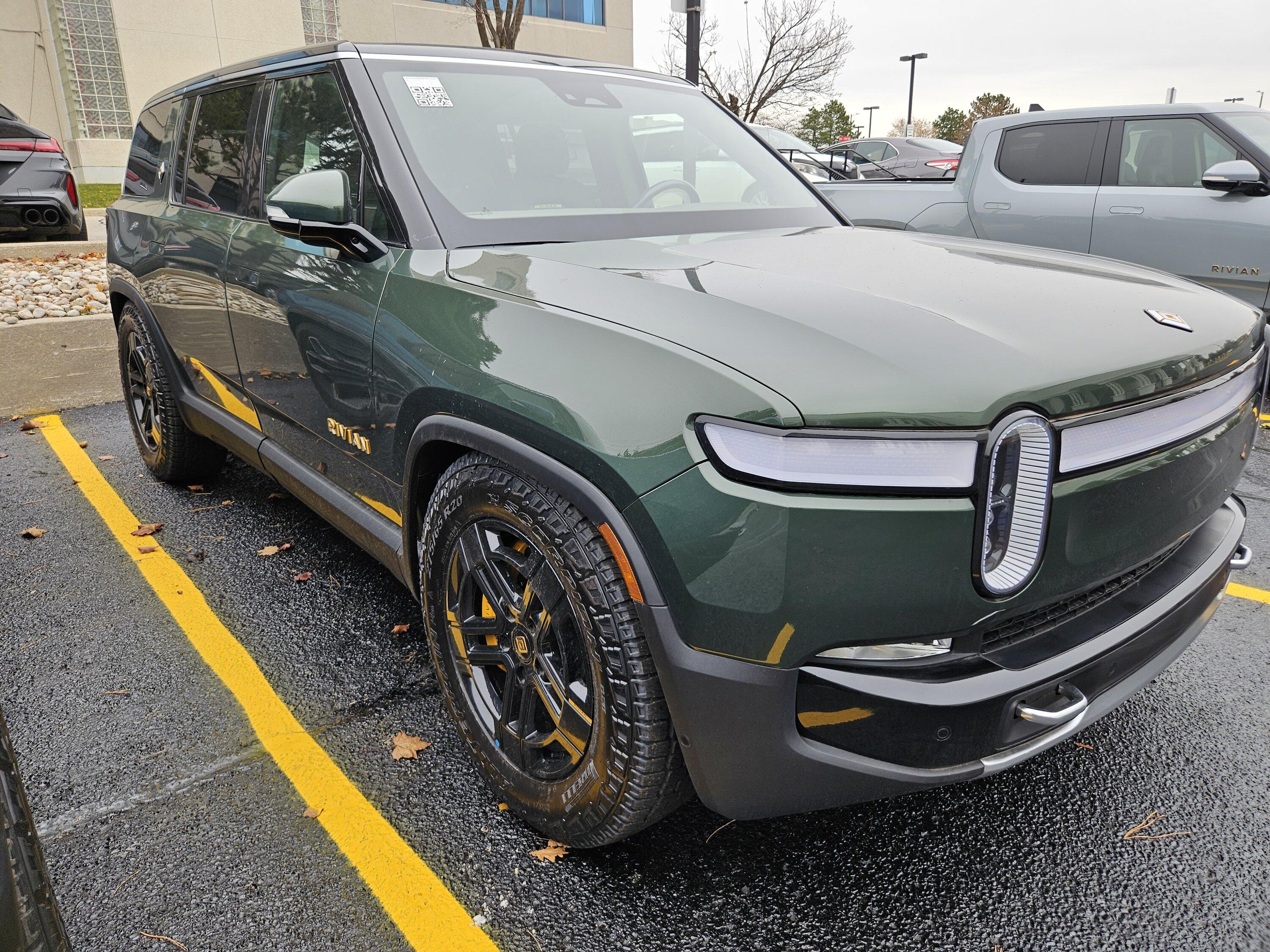 Rivian R1T R1S Ontario Service Centre Location 20231108_130433