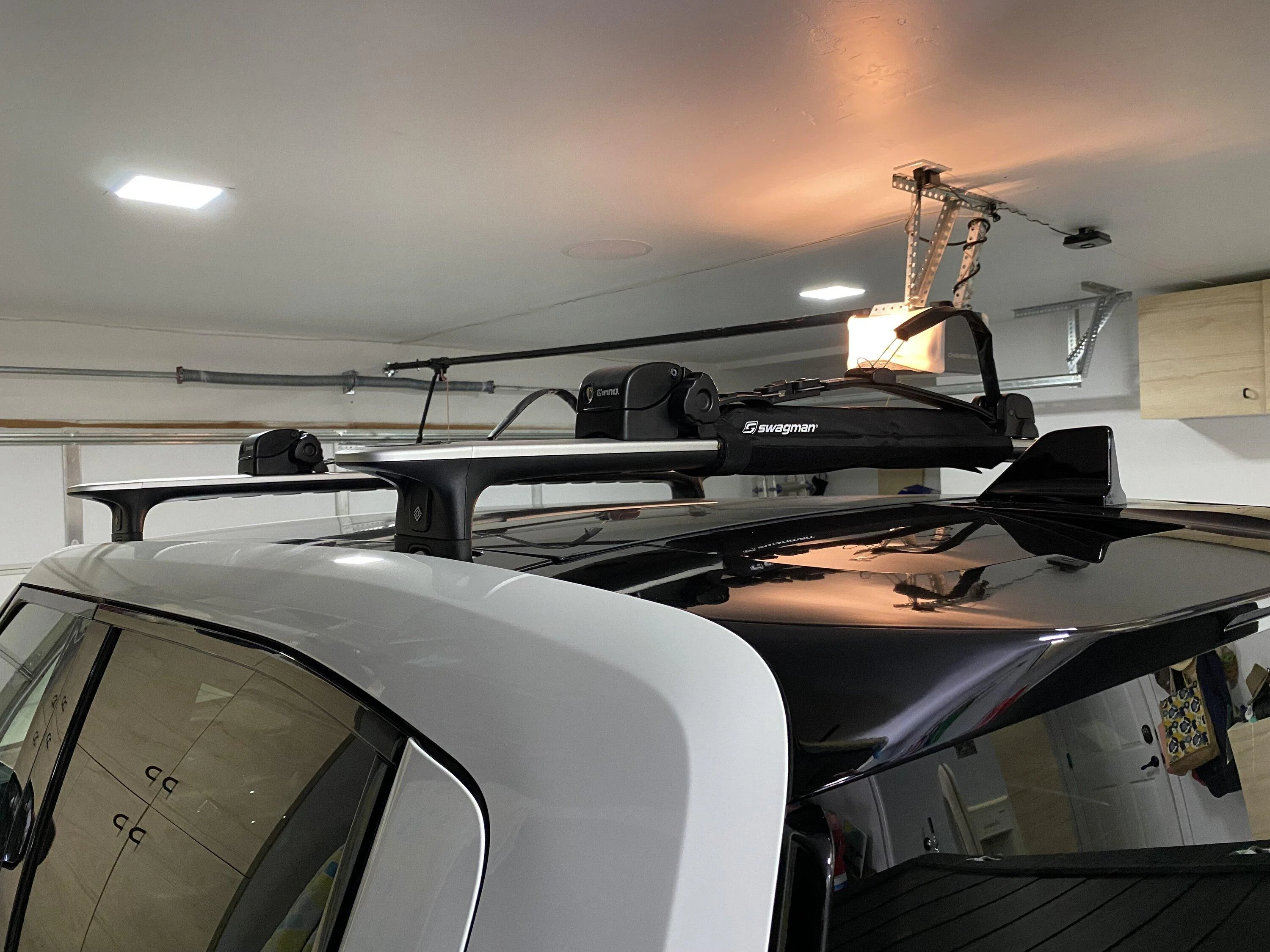 Rivian R1T R1S Rivian crossbar design flaw 1699470644371