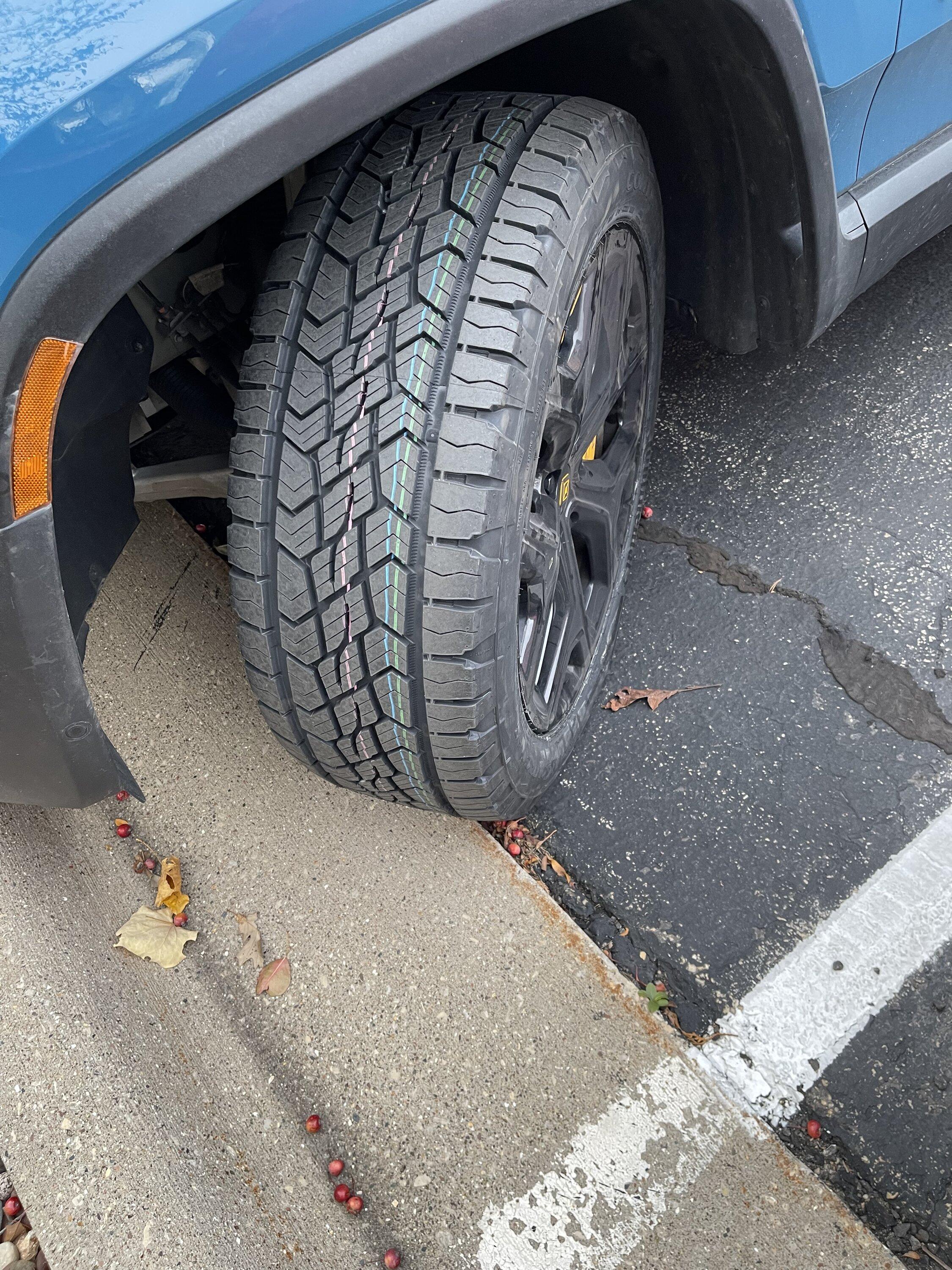 CONTINENTAL TERRAIN CONTACT H/T All- Season Radial Tire-265/70R17 115T CONTINENTAL Terrain Contact A⁄T 275⁄65R18 116T OWL (Quantity of 2)