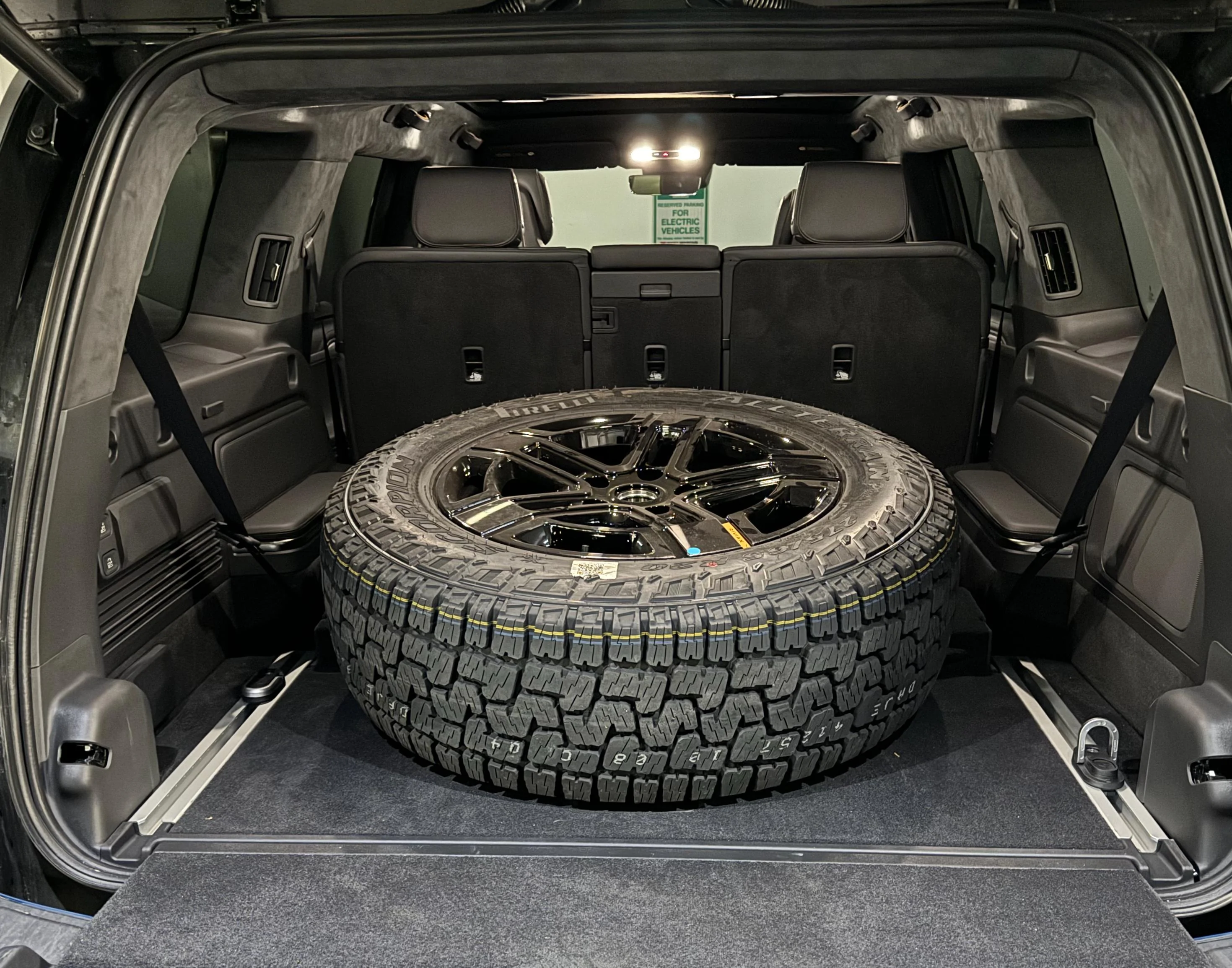 Rivian R1T R1S R1S Owners: Has anyone purchased modernspare since there's no compact spare yet? 1