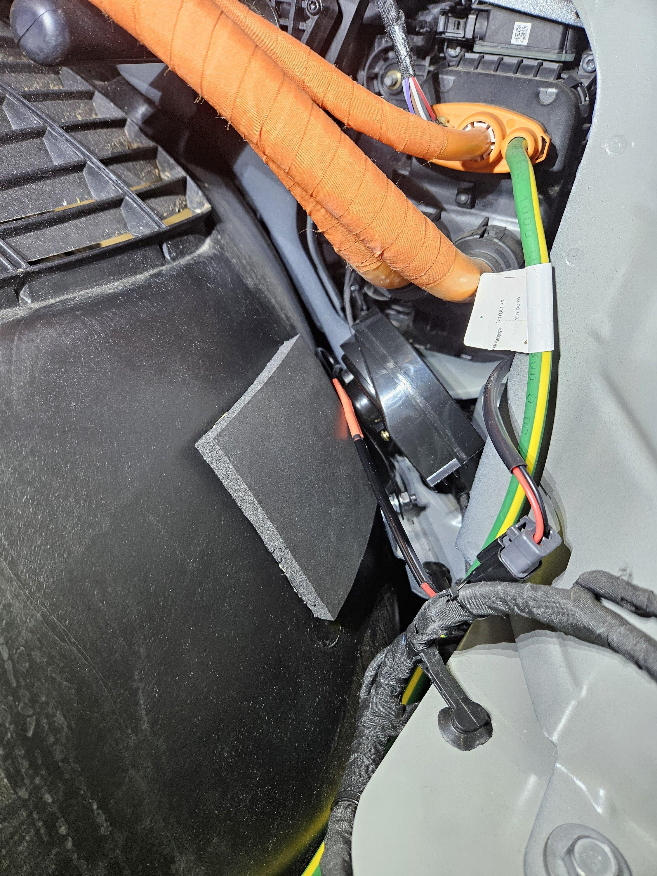 Rivian R1T R1S Installed Second Horn (Hella) on my Rivian 20231111_075145