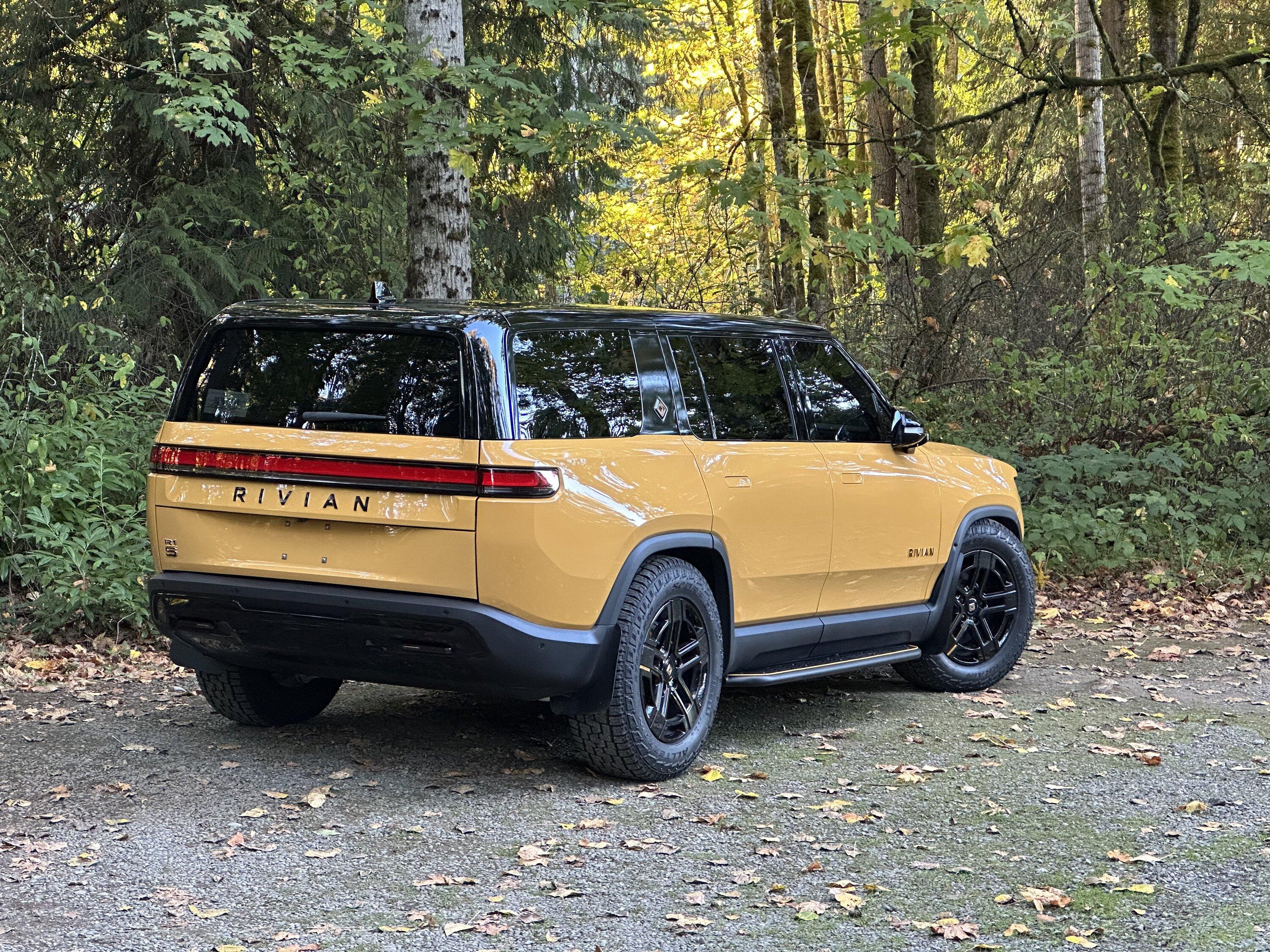 Rivian R1T R1S PNW Roll Call IMG_0611