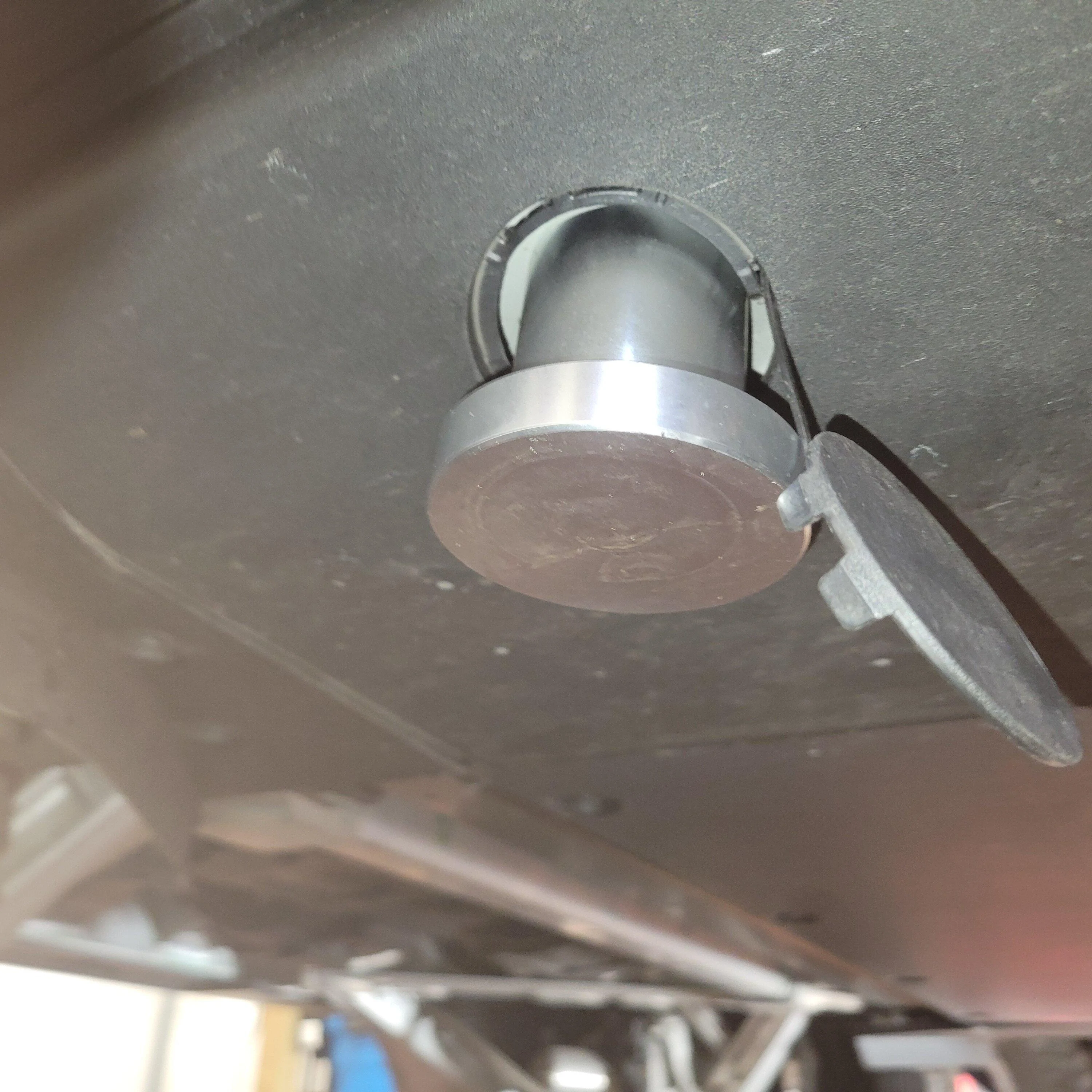 Rivian R1T R1S 5,000 mile tire rotation: how-to DIY tips 20231113_141952
