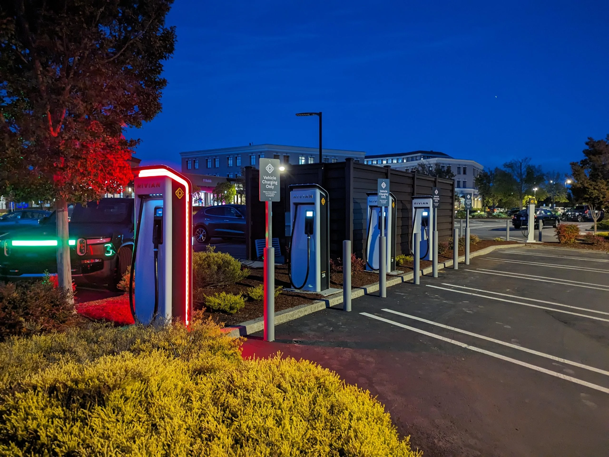 Rivian R1T R1S RAN Rivian Charging Stations Locations Map via Google Maps PXL_20231114_013222580