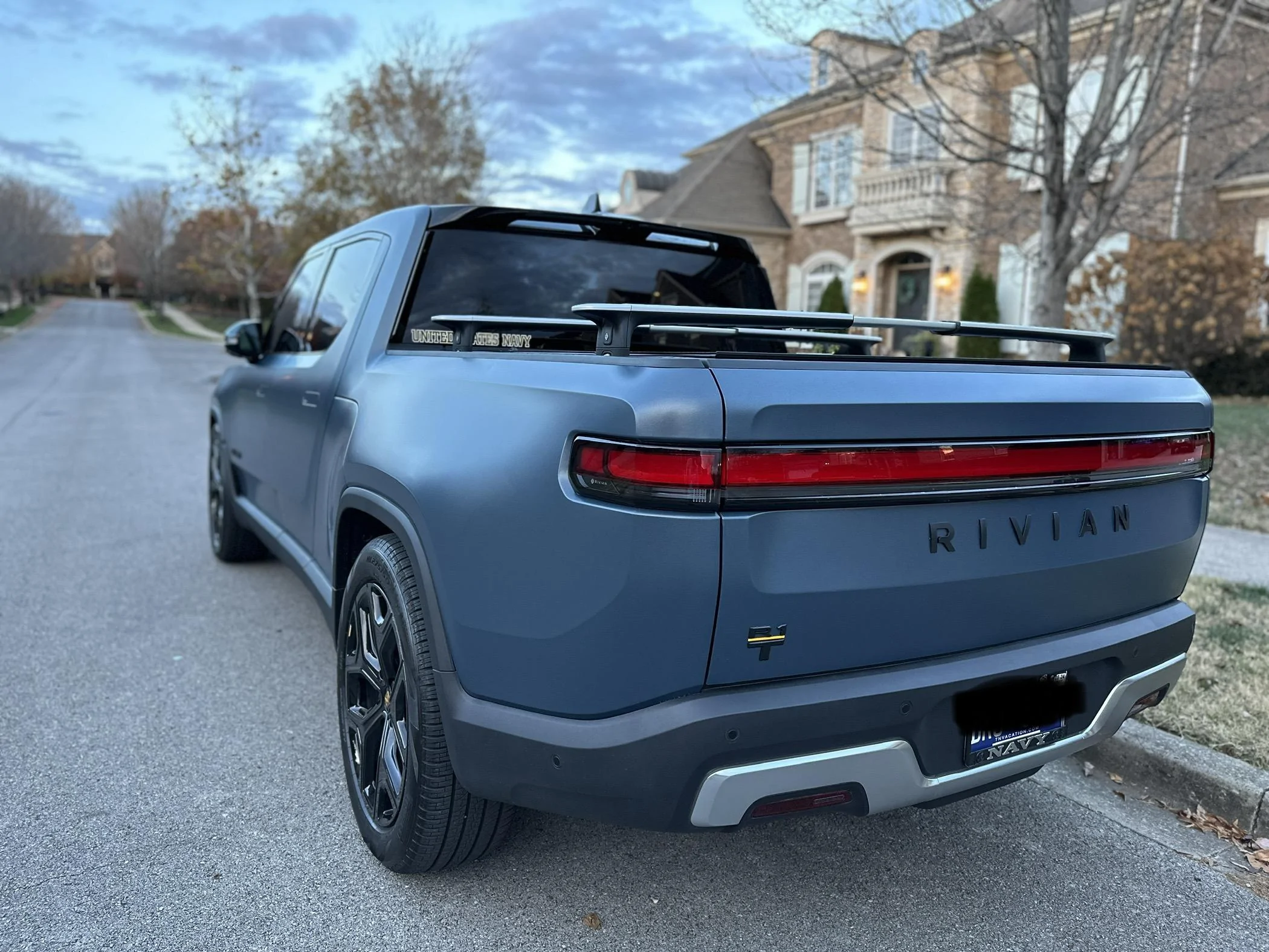 Matte wrap gang! Let's see photos of your matte Rivian R1T & R1S | Page ...