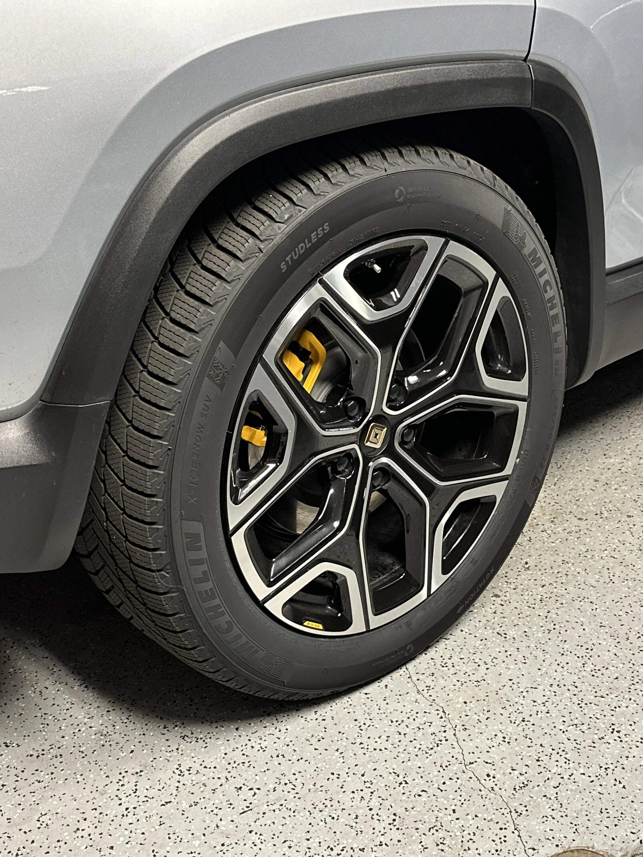 Rivian R1T R1S Snow tires on --  Michelin Ice X on the 22”rims IMG_3886