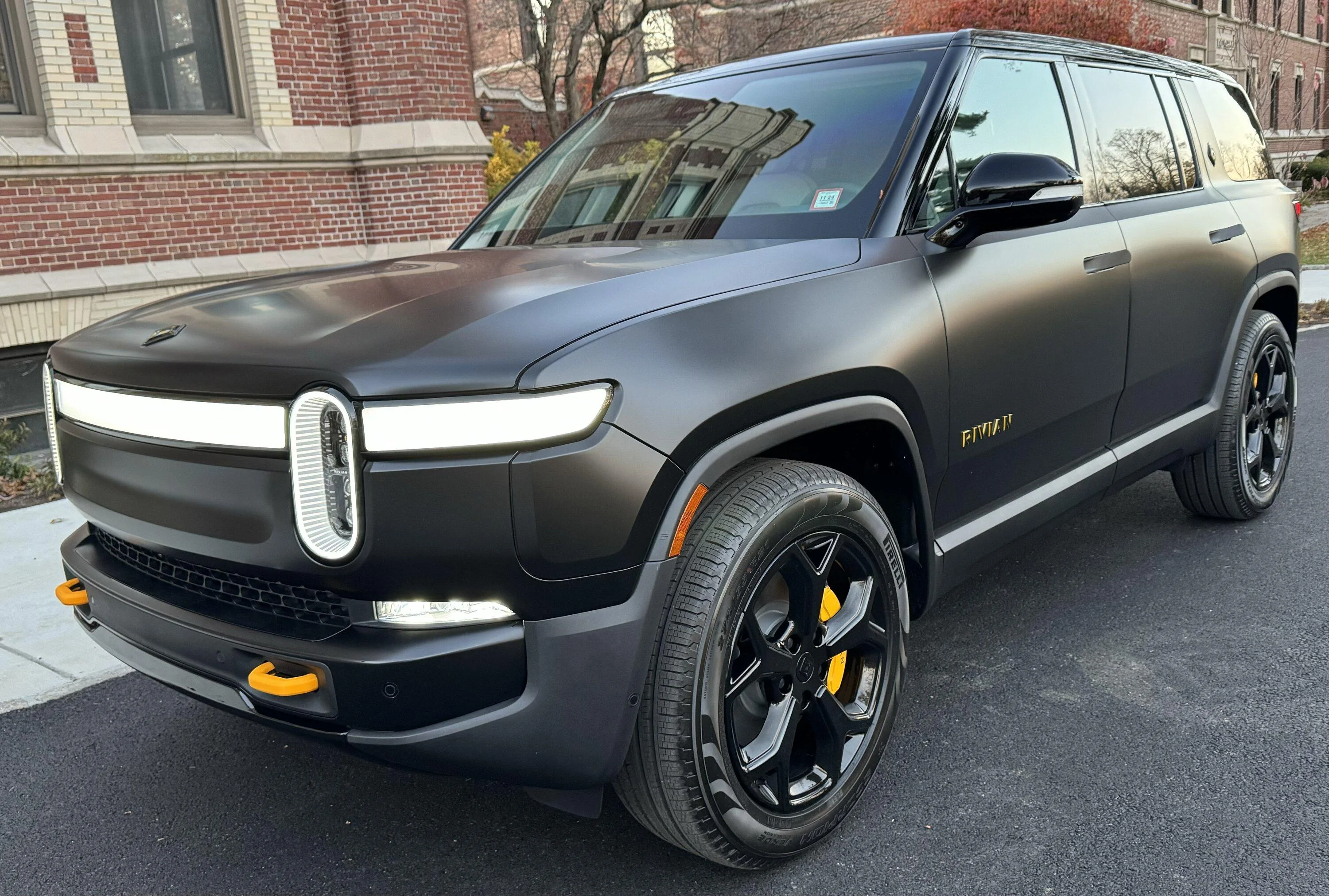Matte wrap gang! Let's see photos of your matte Rivian R1T & R1S | Page ...