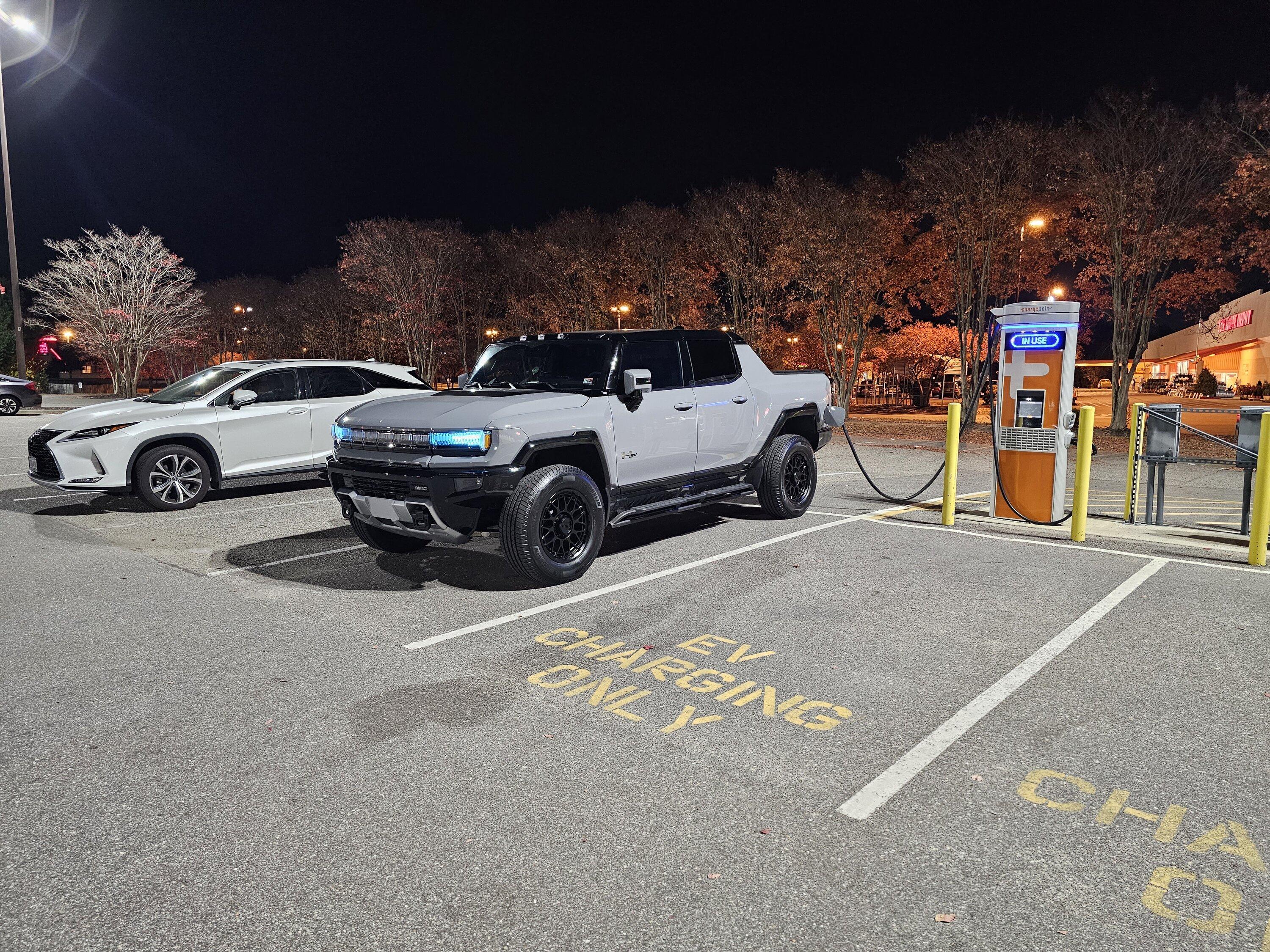 Rivian R1T R1S R1t replaced by Hummer EV 20231120_183659