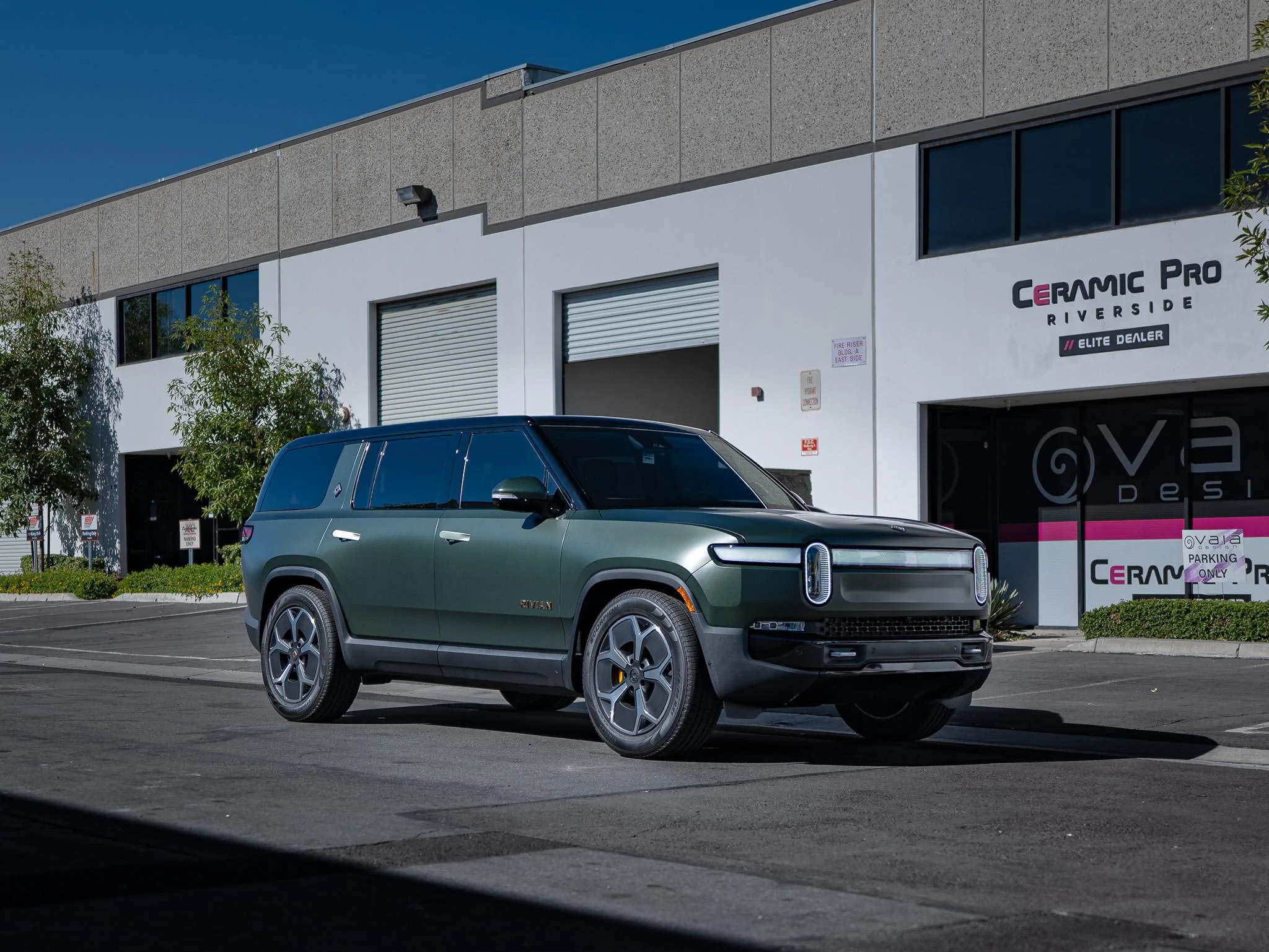 Rivian R1T R1S Forest Green R1S Receives Full KAVACA Matte PPF P1113832