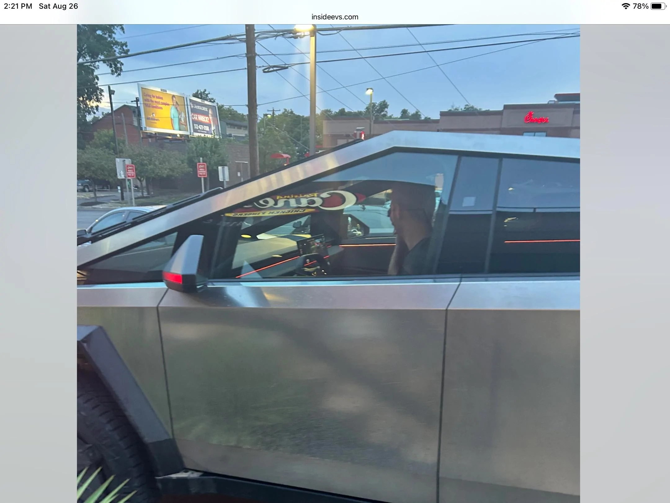 Rivian R1T R1S Cybertruck gets 11,000 lbs tow rating / 2,500 lbs payload (official) + "shatter-resistant glass" 02A5E0E3-DEDC-4A51-B163-E747068CAE27