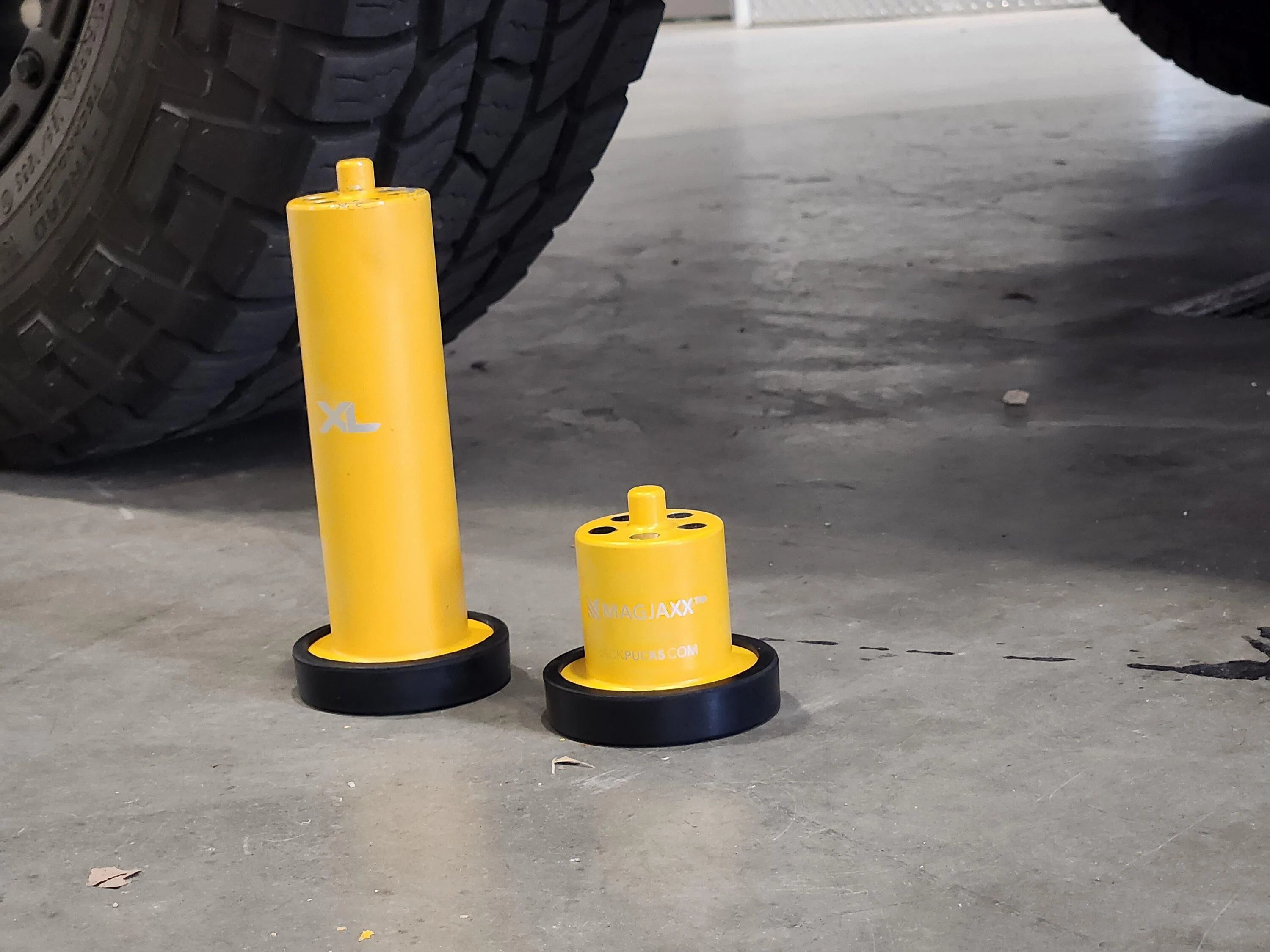 Rivian R1T R1S What jack should I use for tire rotations? 20231007_081358