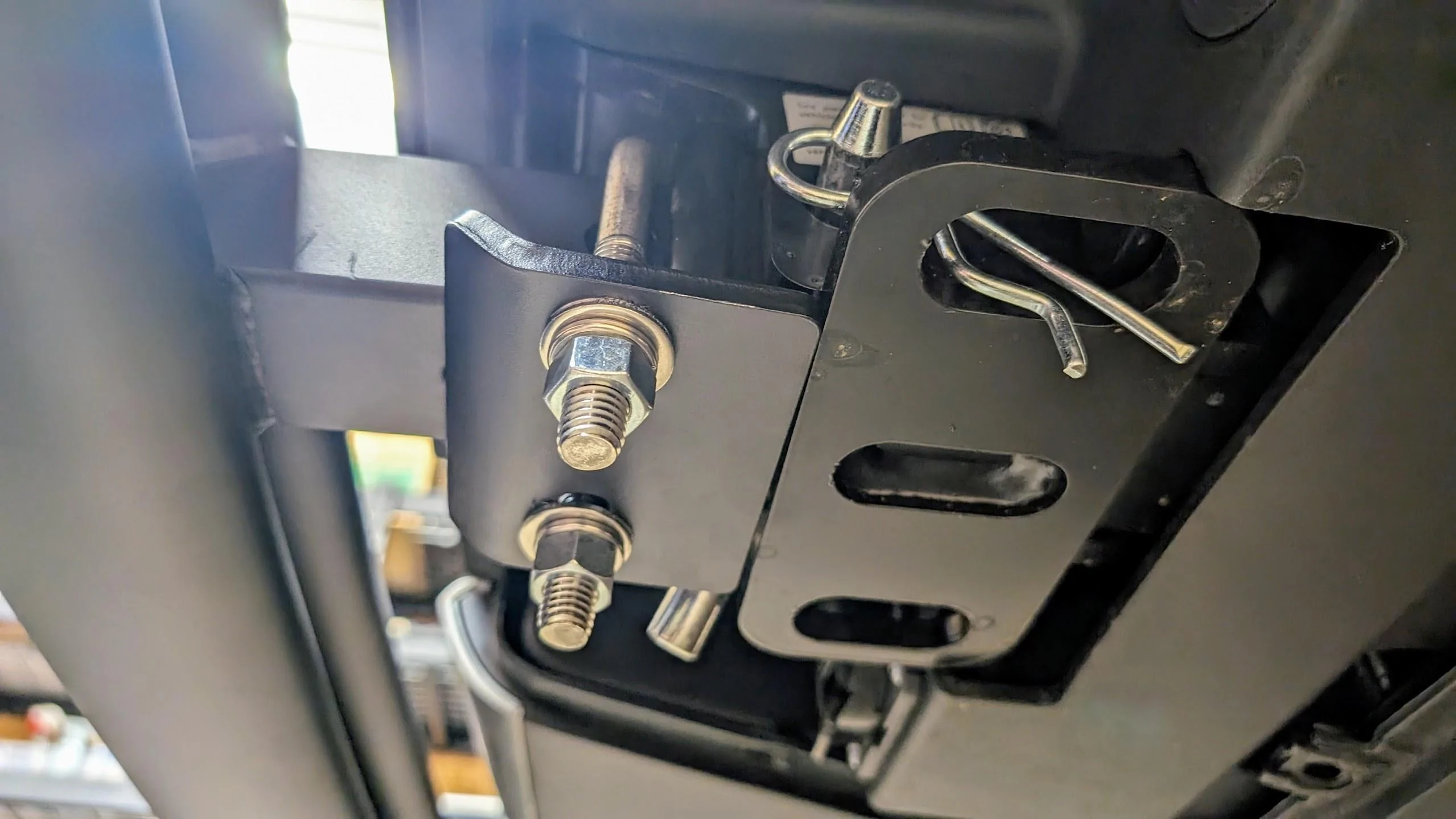 Rivian R1T R1S VANGUARD VGPDB-1919BK Black Powdercoat Classic Double Layer Hitch Step installed 1700861100038