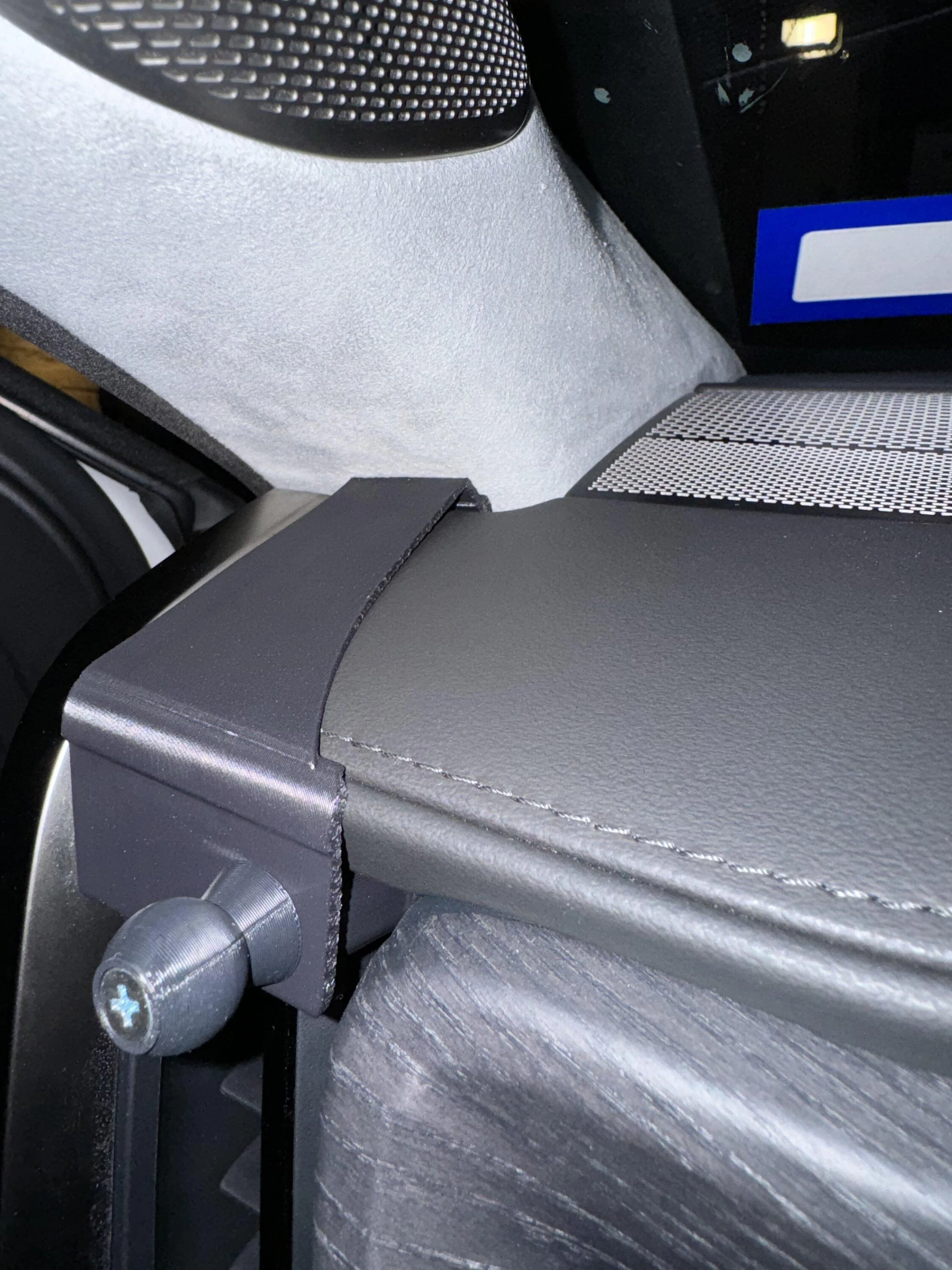 Rivian R1T R1S Mounting a cell phone.  Has anyone done it? IMG_0824