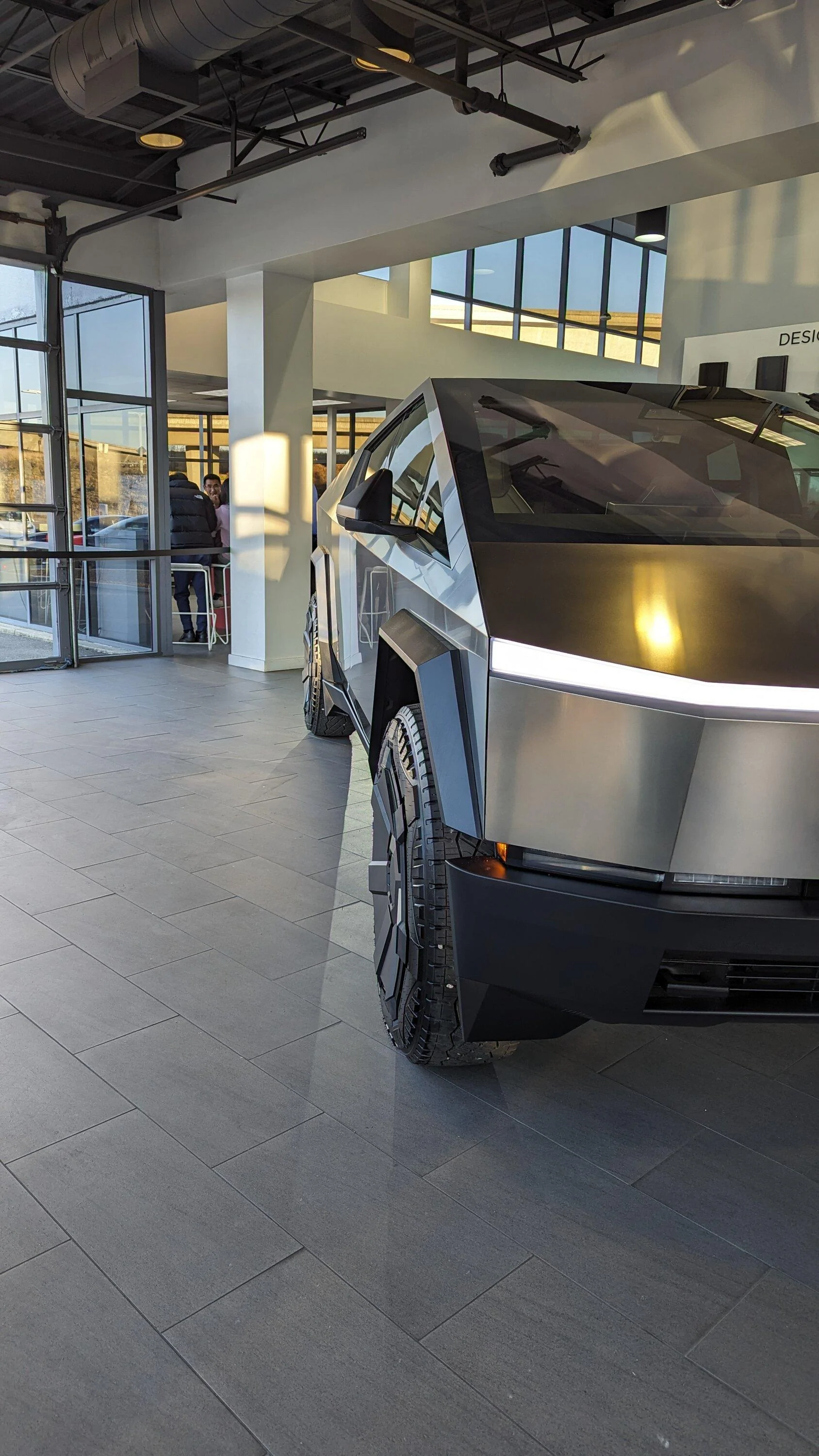 Rivian R1T R1S Saw my first Cyber Truck 1000008860