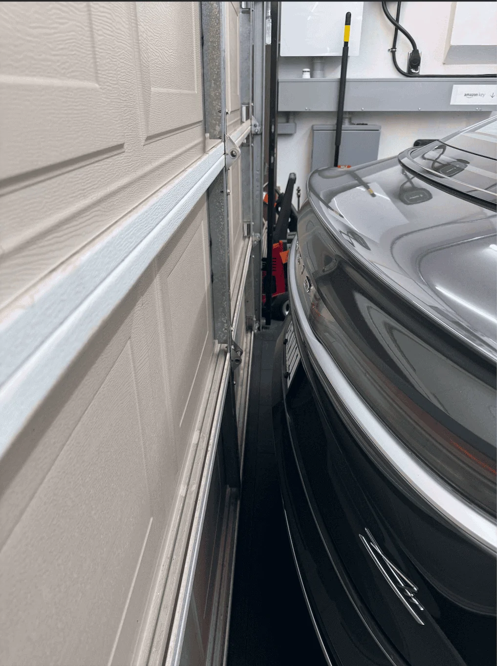Rivian R1T R1S It fits! Screenshot 2023-11-29 at 3.49.25 PM