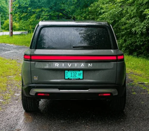 Rivian R1T R1S R2 spied on the road? 1701387241688