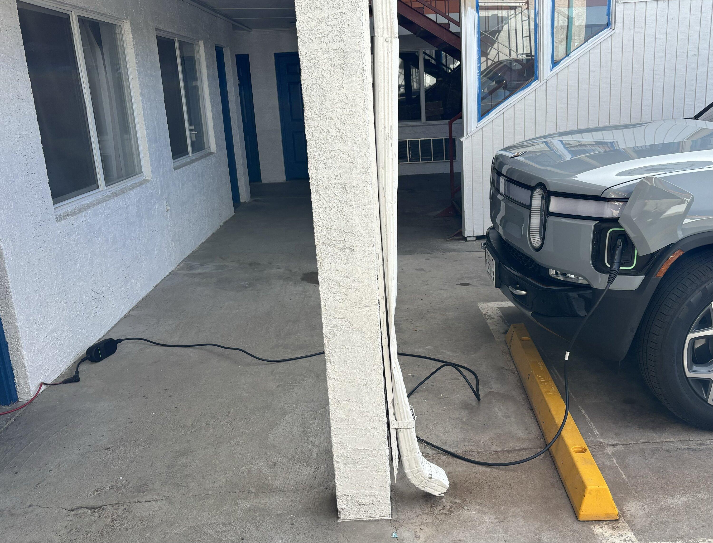 Rivian R1T R1S CA to AZ hunting trip with guerrilla charging (RAN, EA, RV plug) IMG_1693