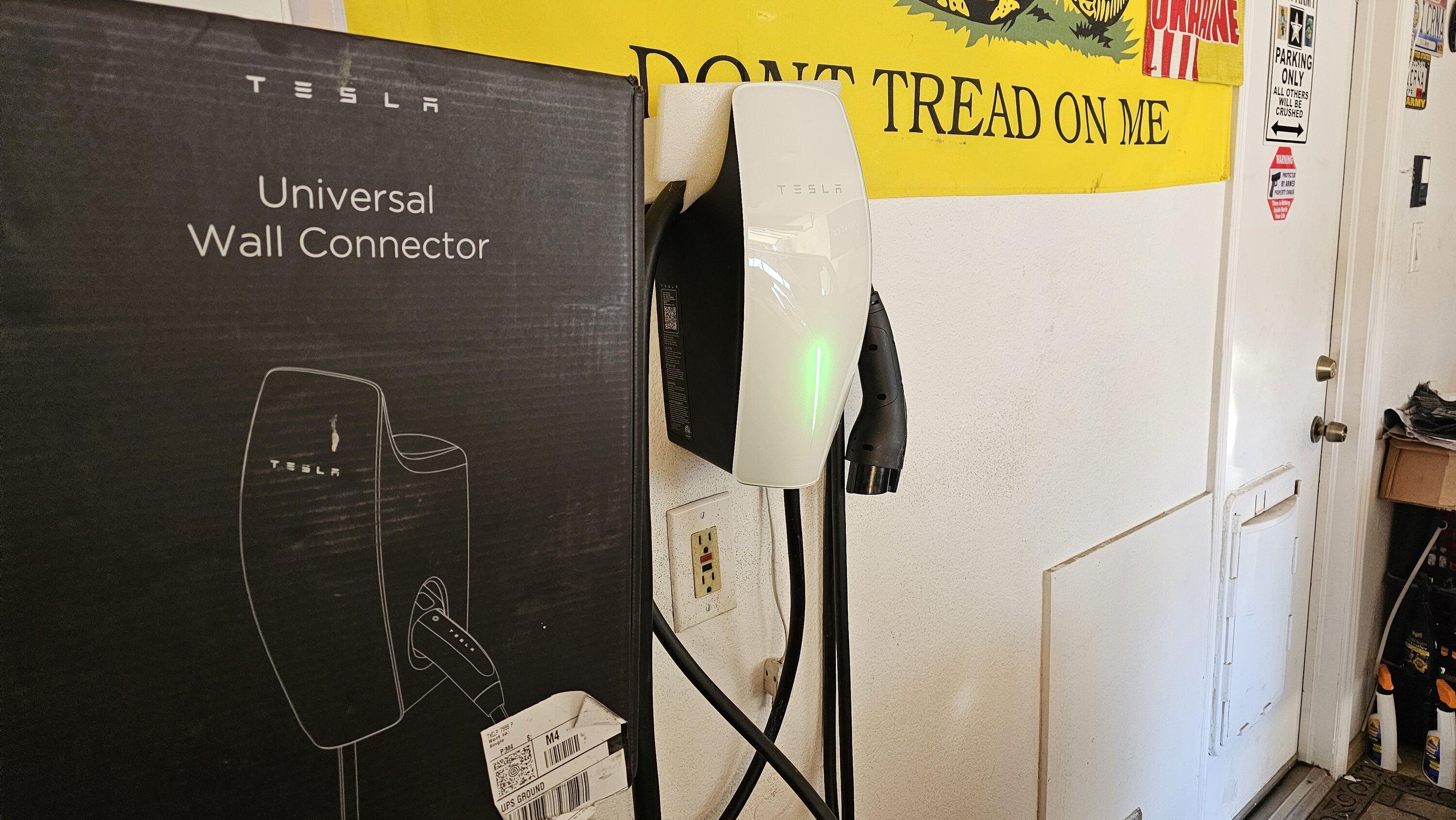 Rivian R1T R1S Tesla Universal Charger review (J1772 and NACS): Best available single charger 20231202_081912