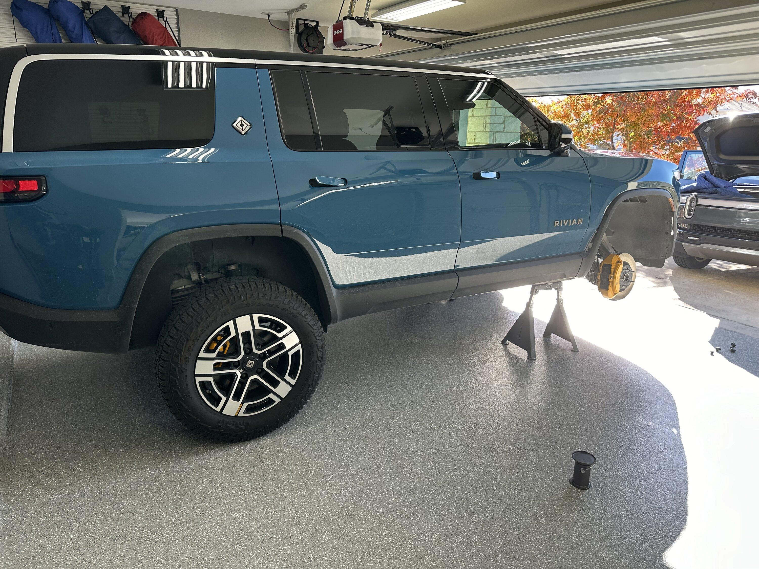 Rivian R1T R1S Tire rotation - Discount Tire IMG_1019