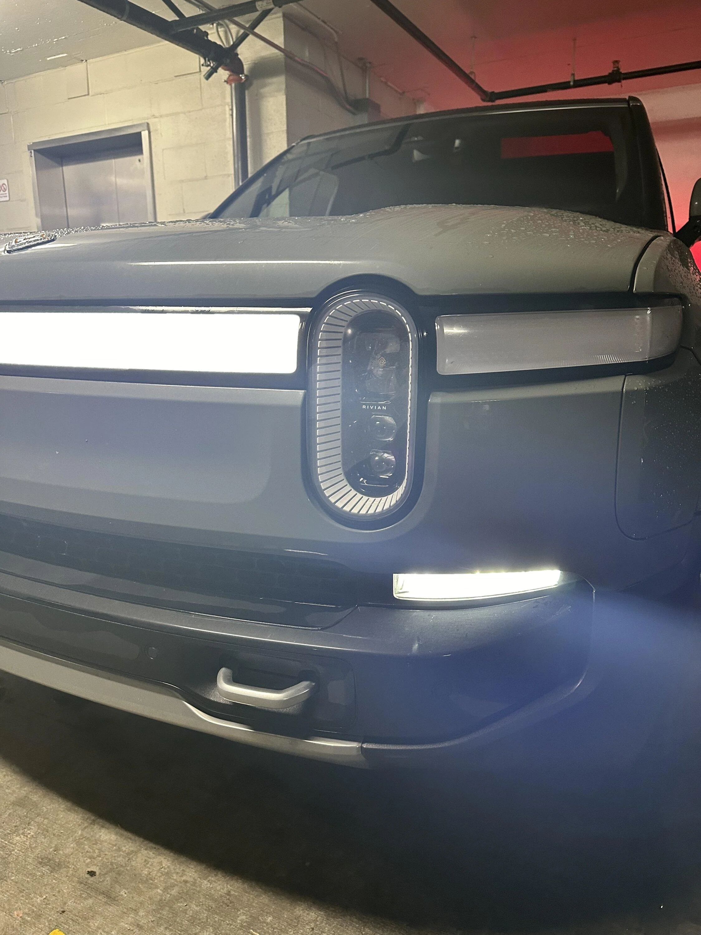 Rivian R1T R1S Headlight Out IMG_8855